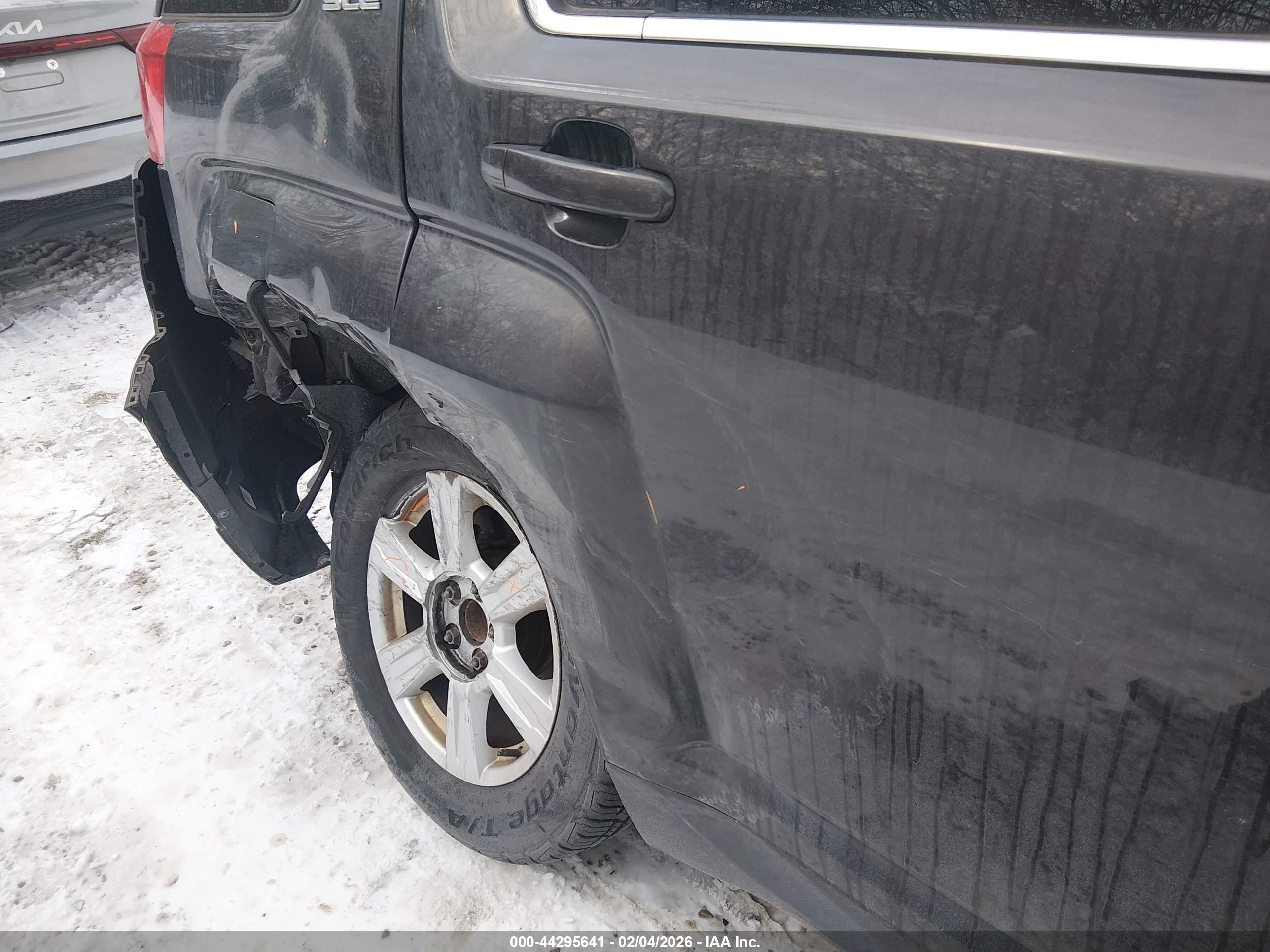GMC TERRAIN image 6