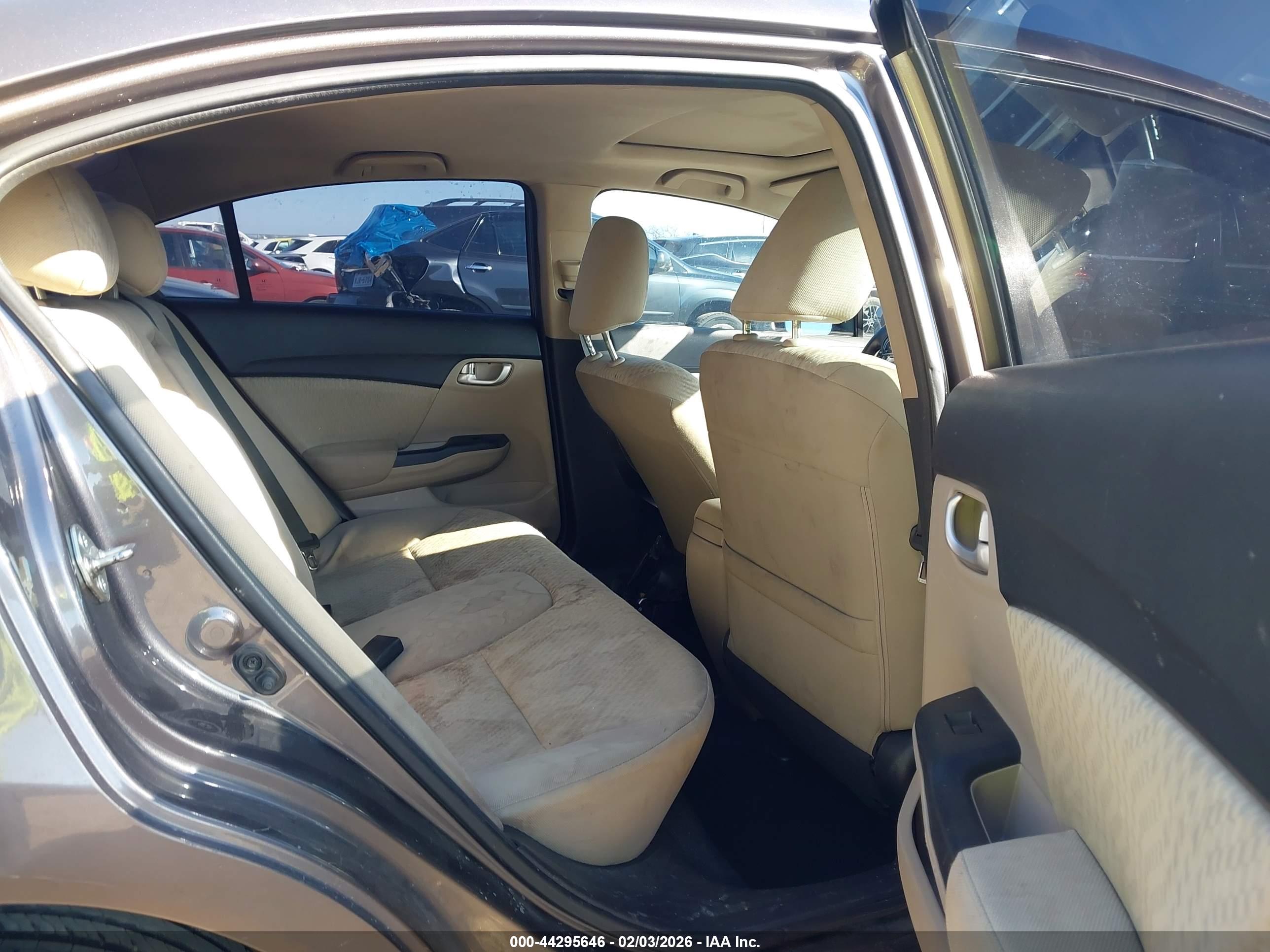 HONDA CIVIC image 8
