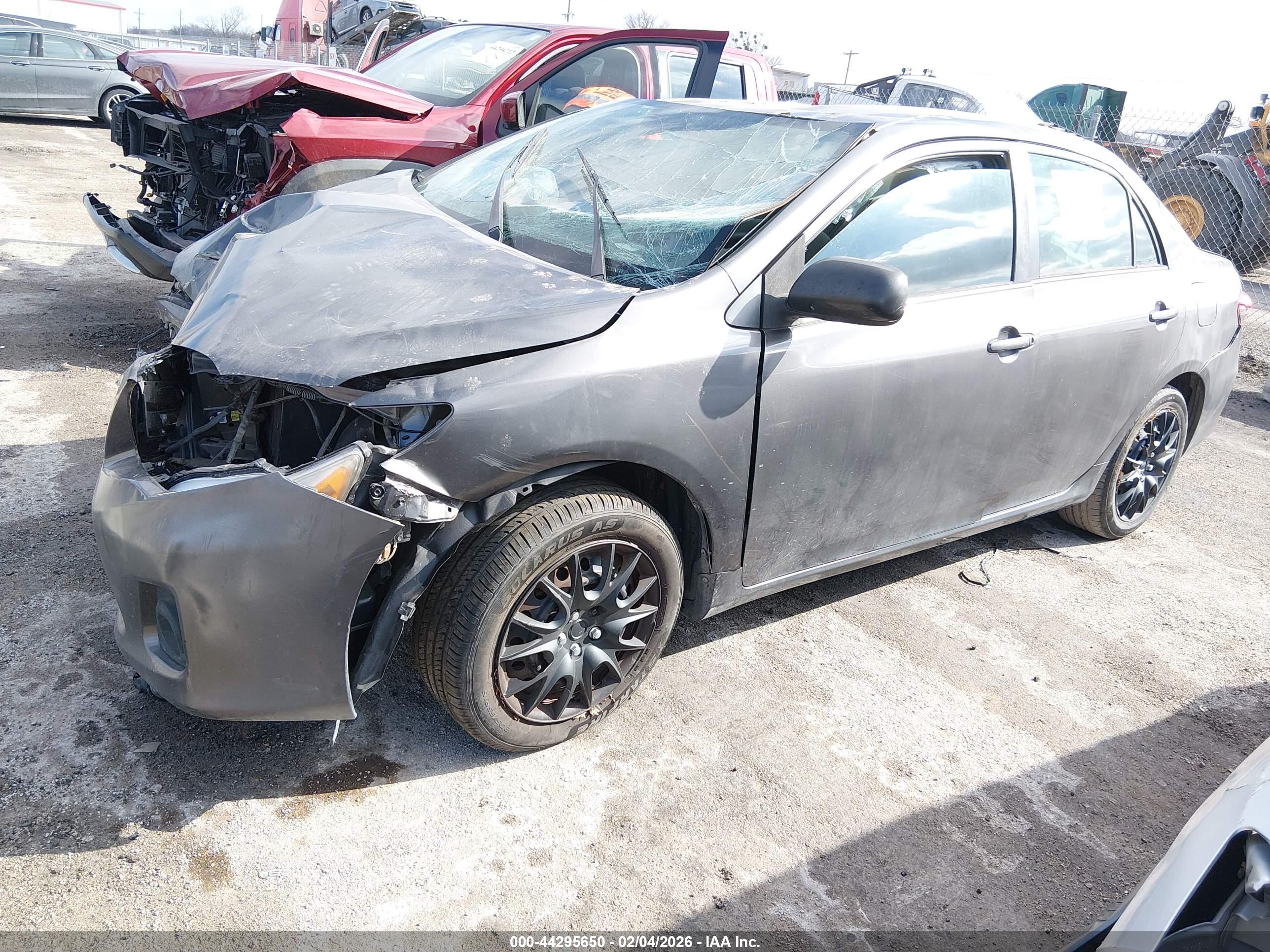 TOYOTA COROLLA image 2