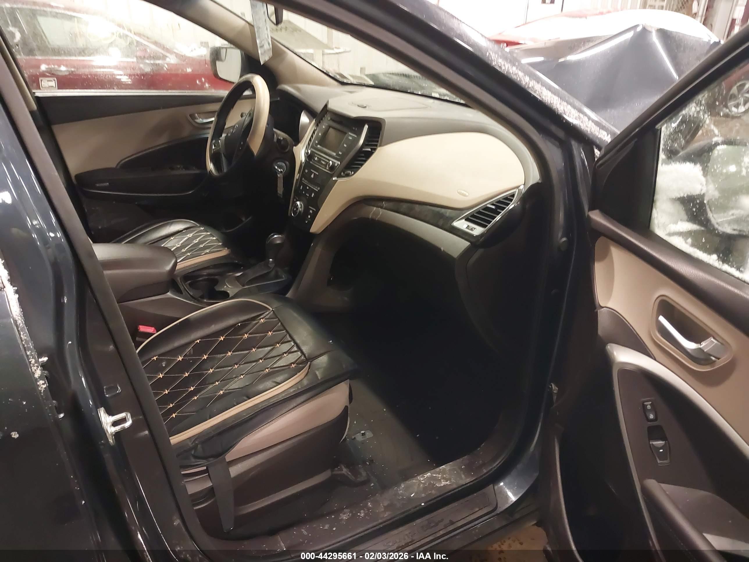 HYUNDAI SANTA image 5