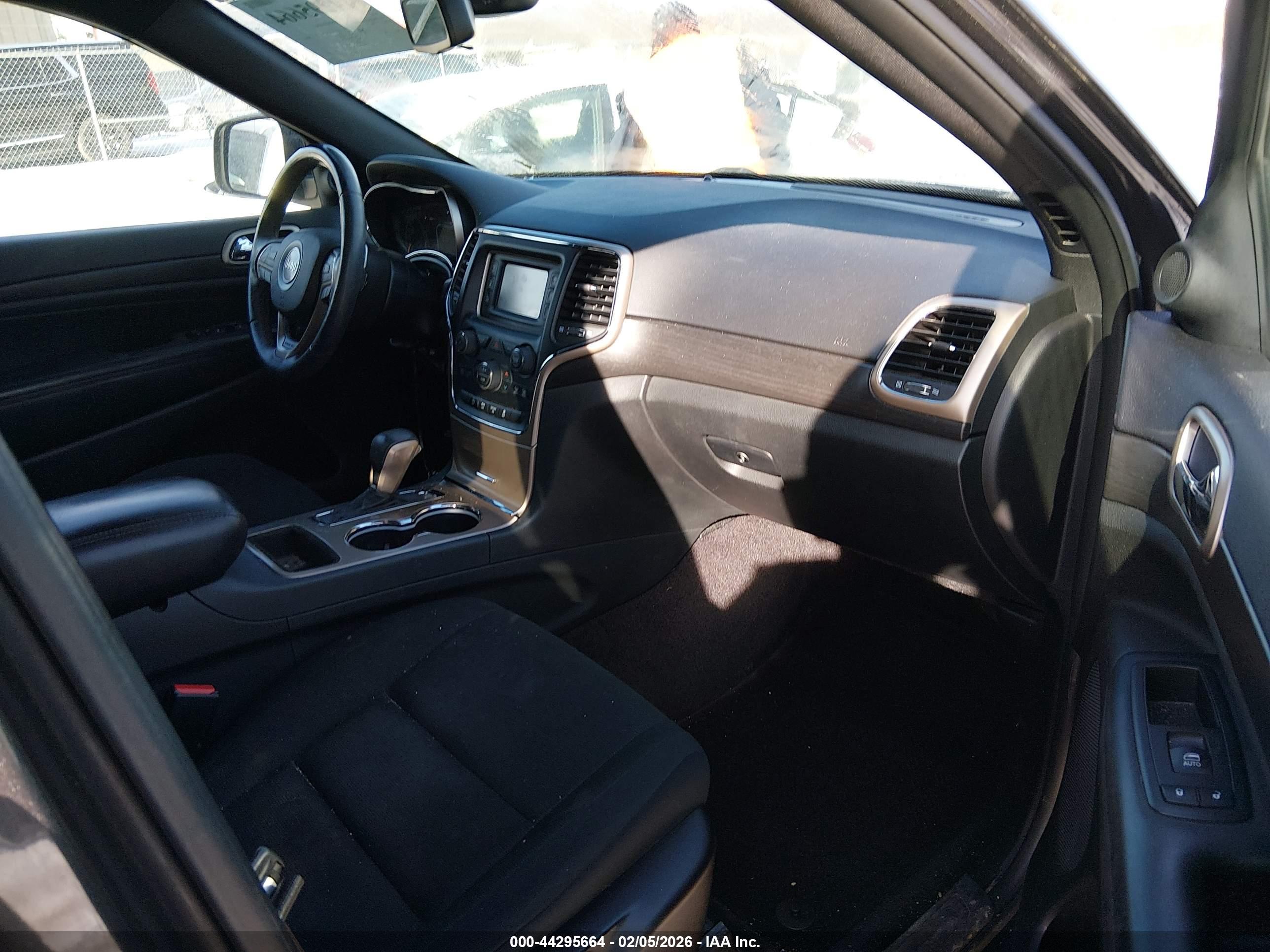 JEEP GRAND image 5
