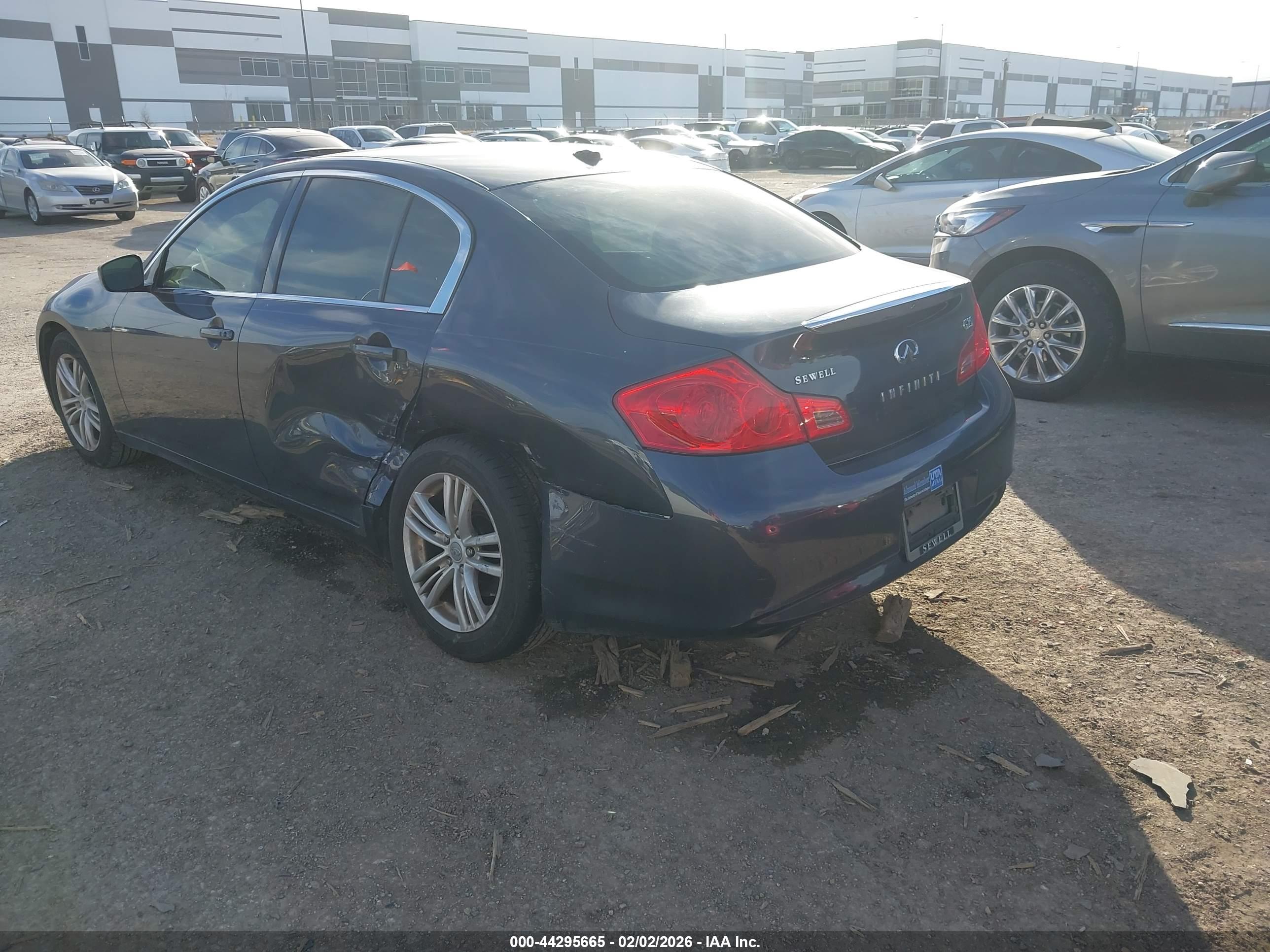INFINITI G25 image 3