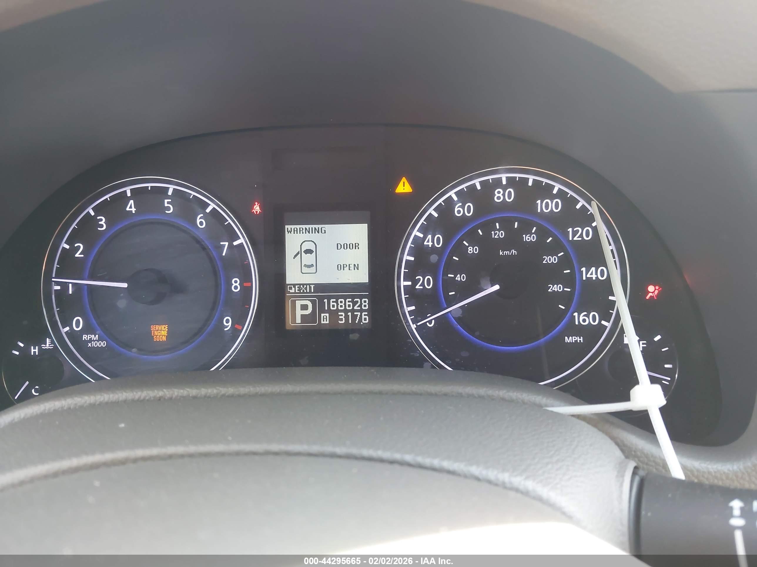 INFINITI G25 image 7
