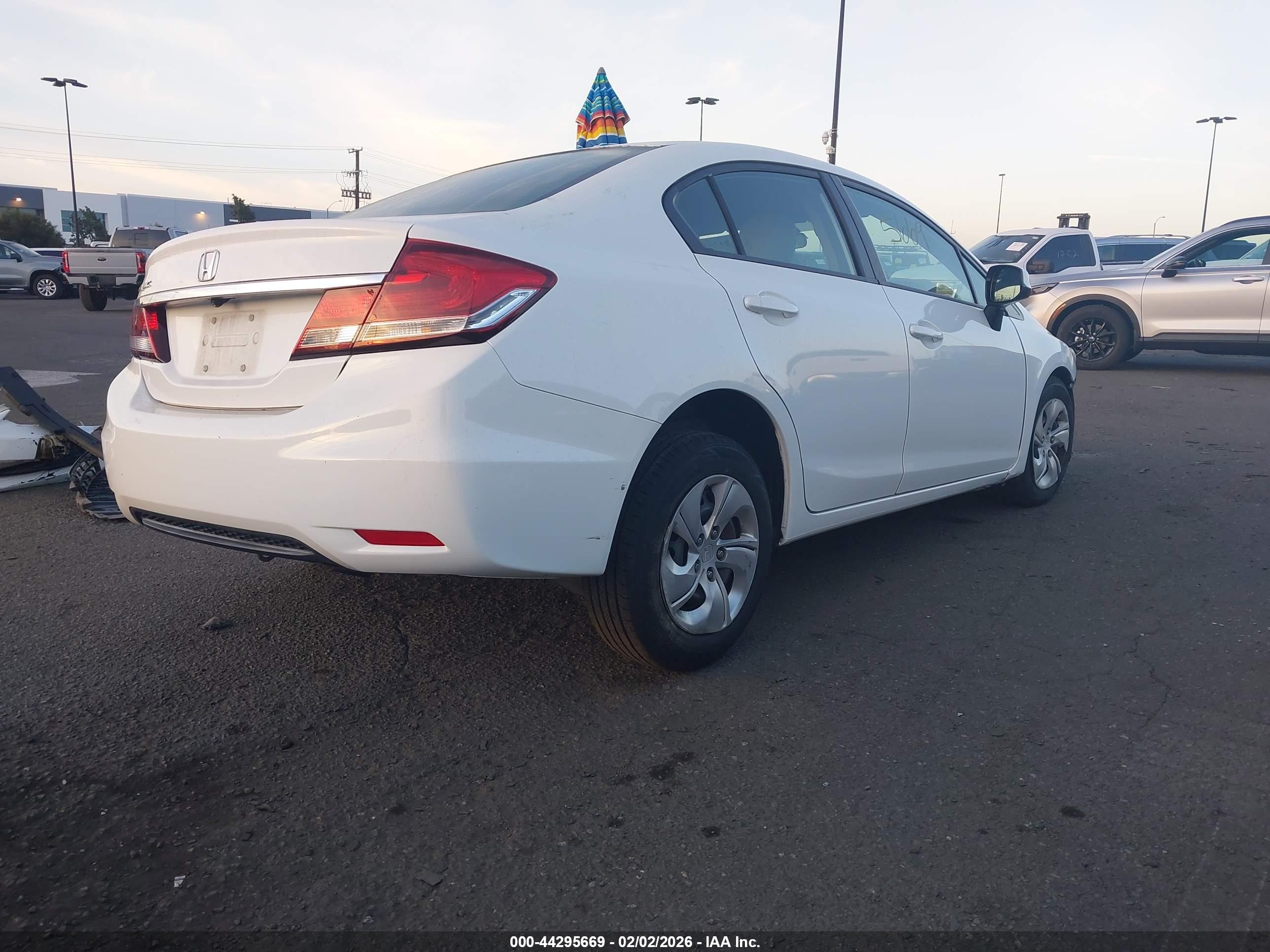 HONDA CIVIC image 4