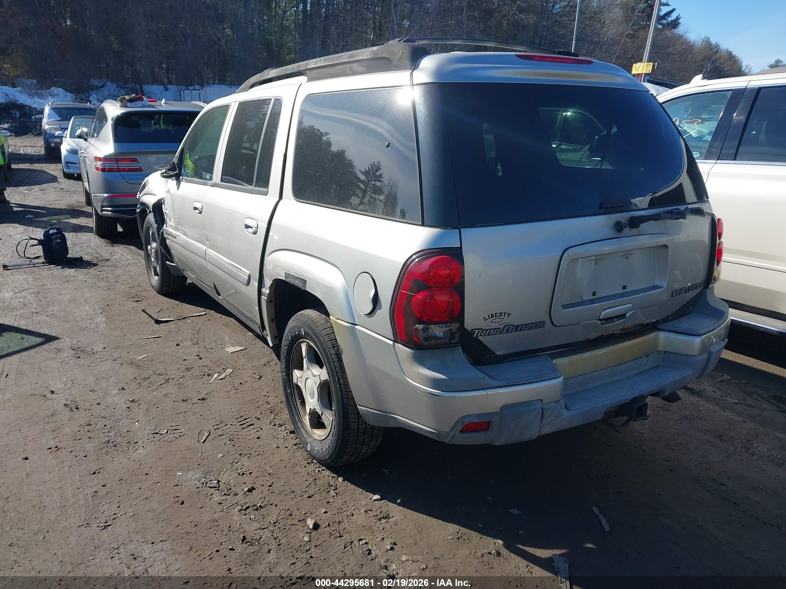 CHEVROLET TRAILBLAZER image 3