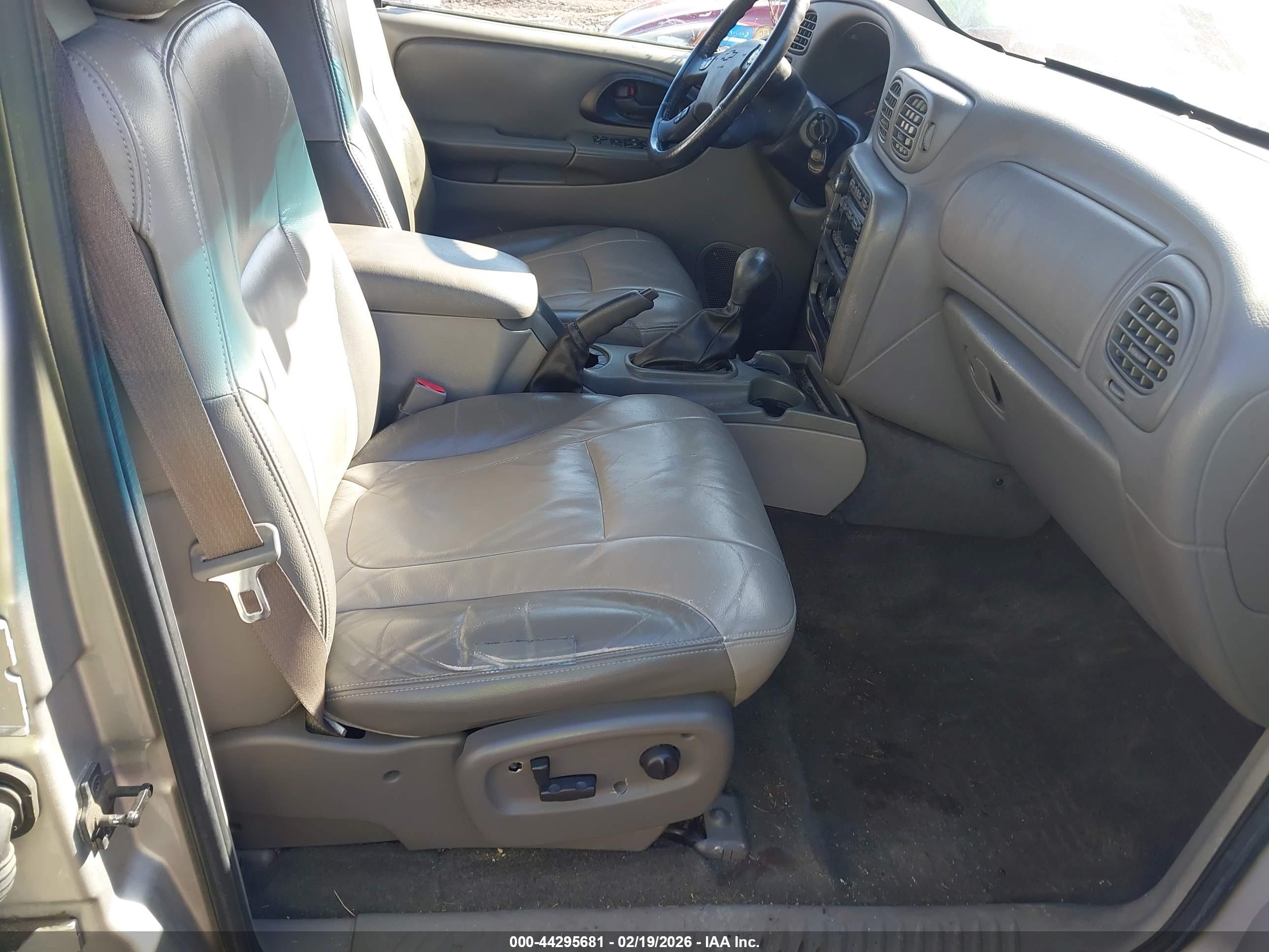 CHEVROLET TRAILBLAZER image 5