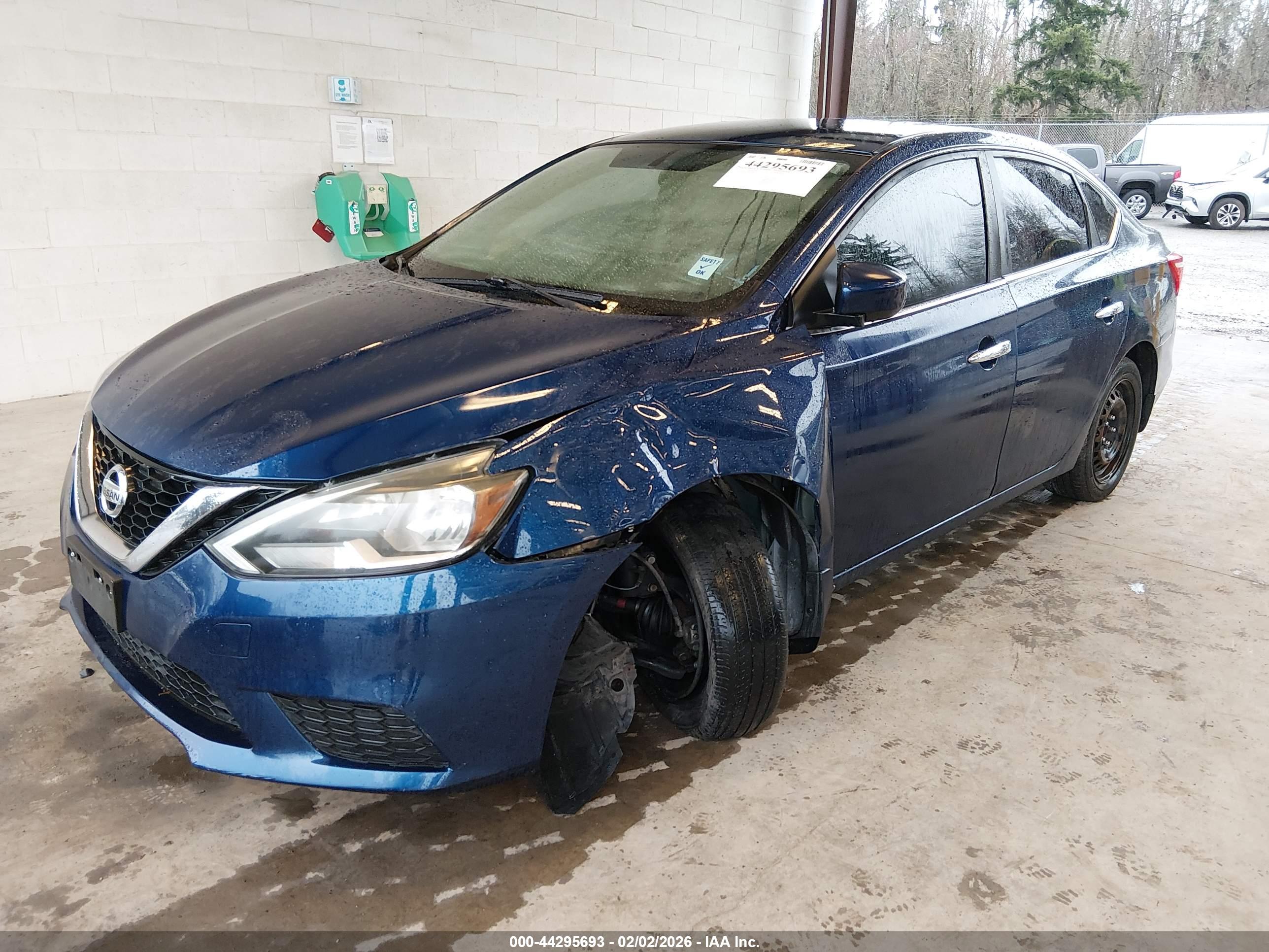 NISSAN SENTRA image 2