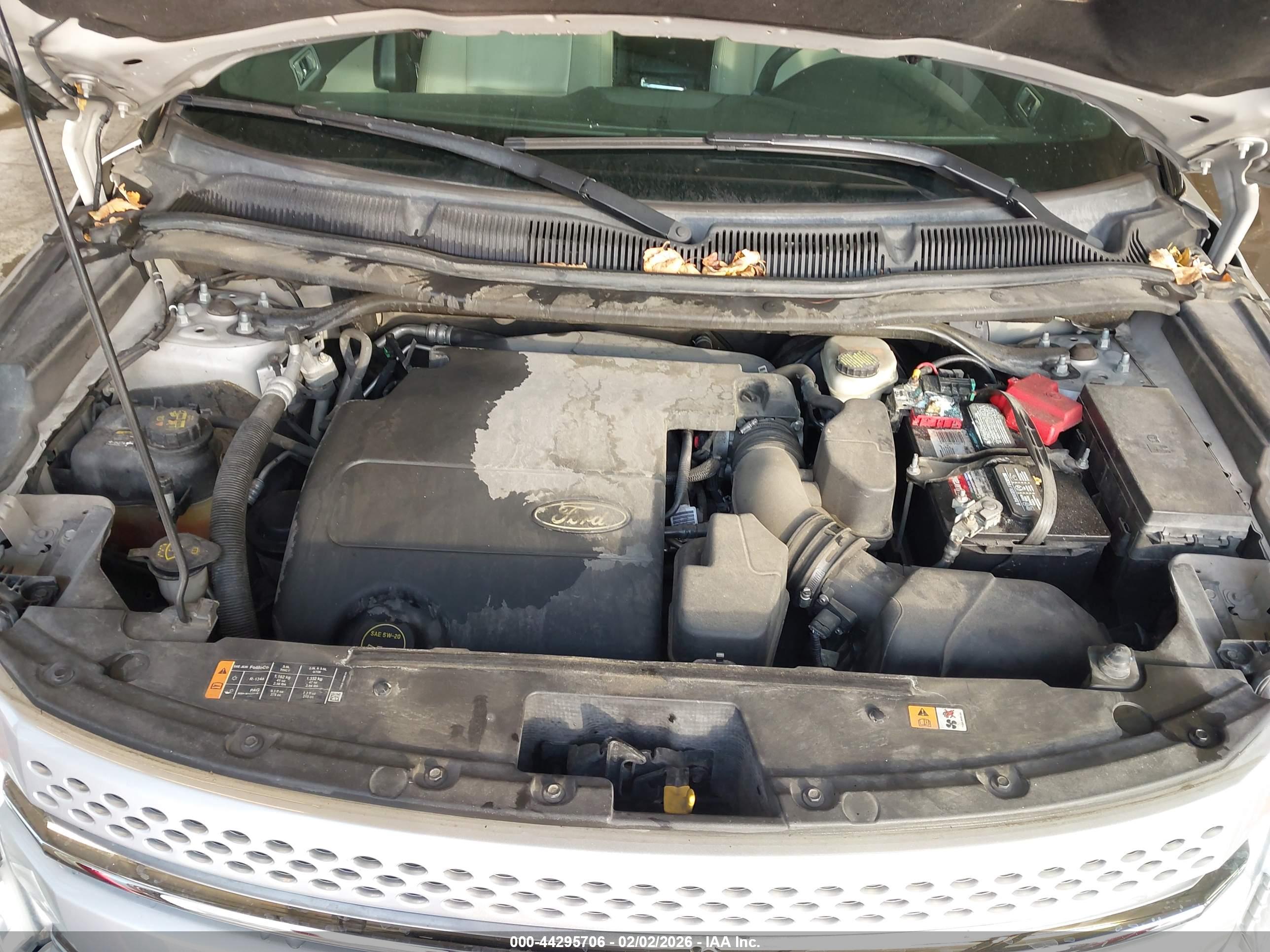 FORD EXPLORER image 10