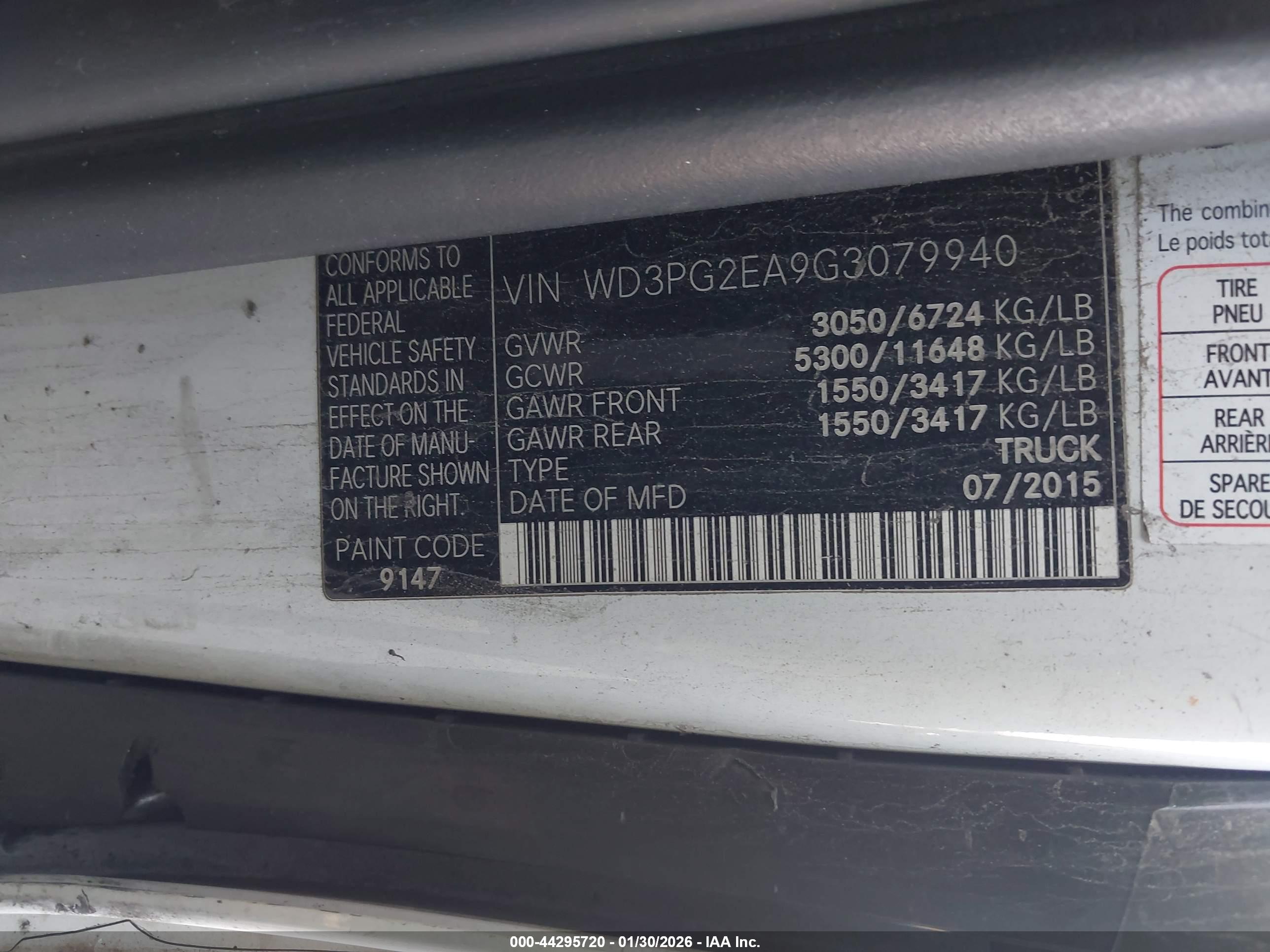 MERCEDES-BENZ METRIS image 9