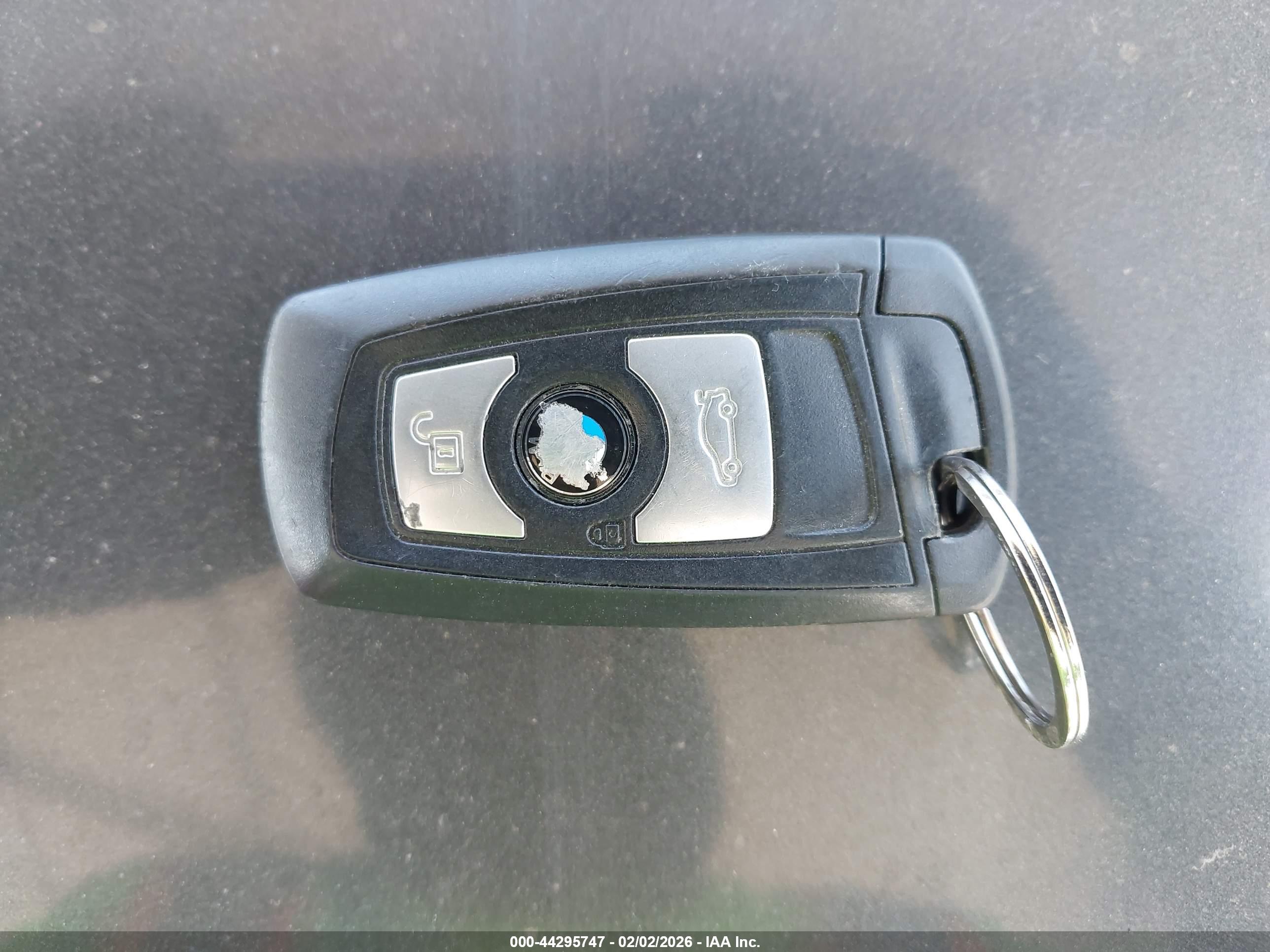 BMW 328I image 11