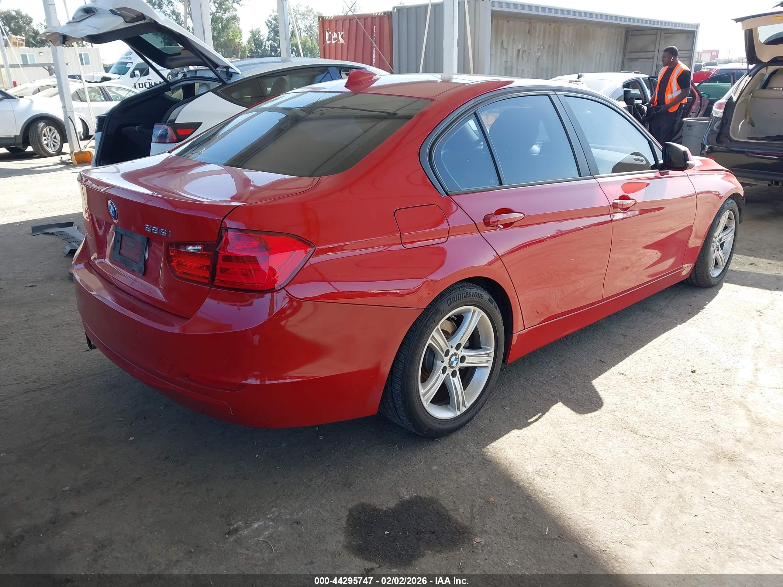 BMW 328I image 4