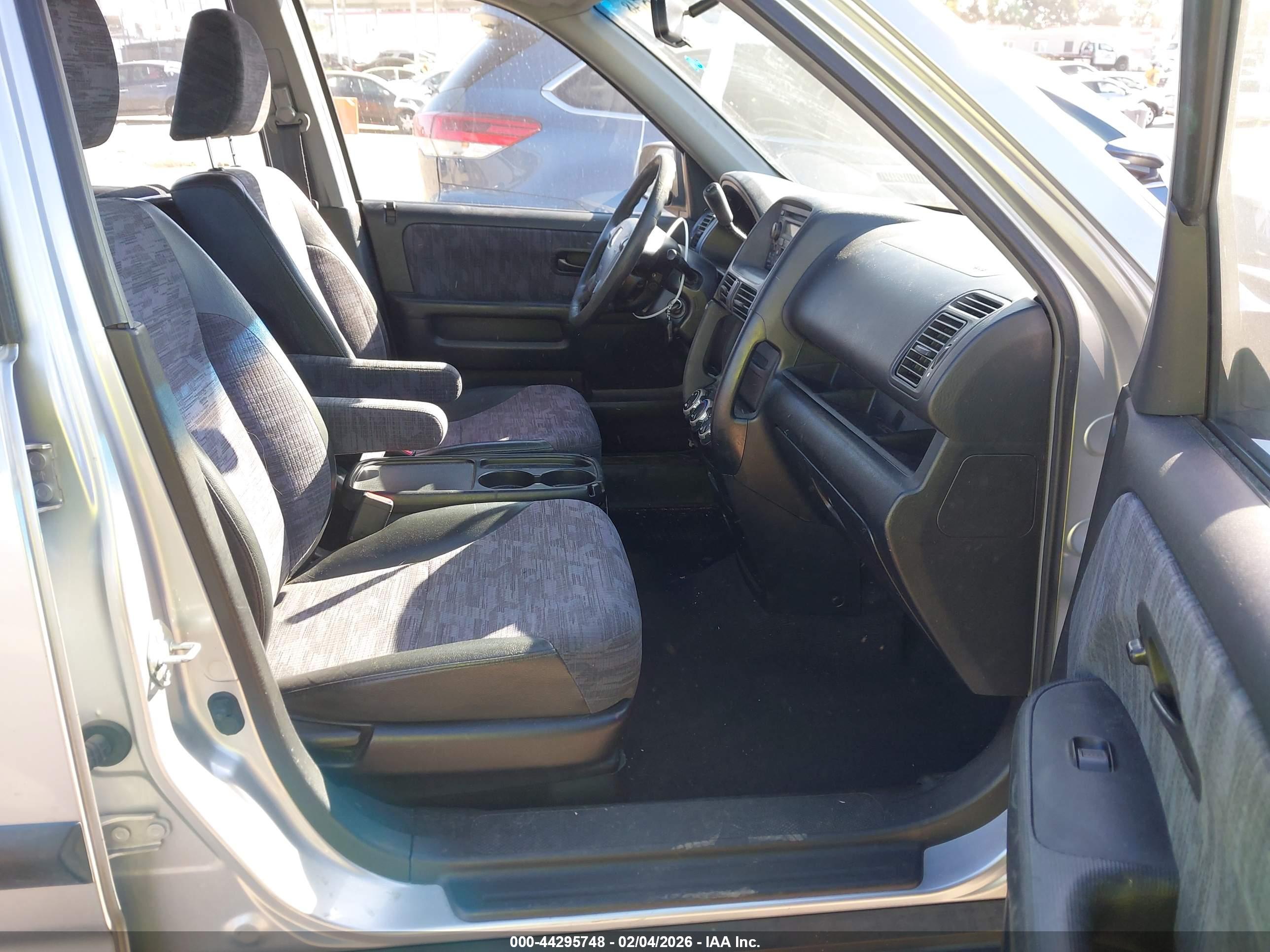 HONDA CR-V image 5