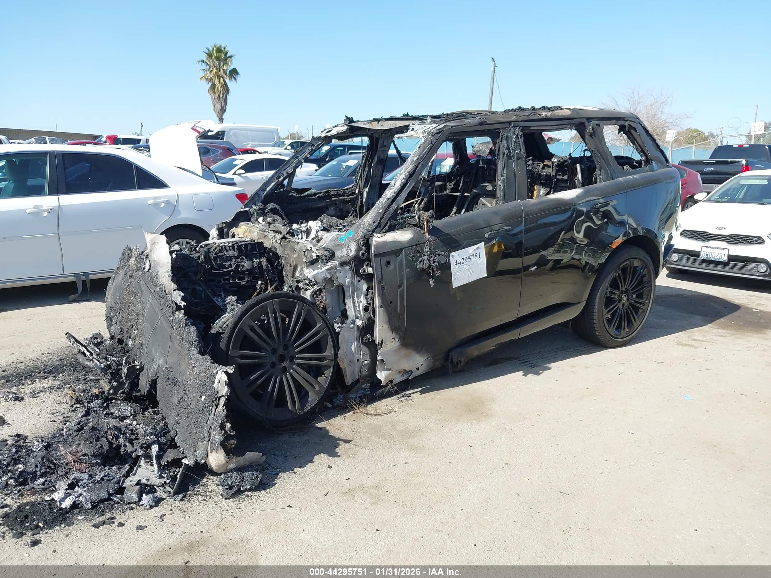 LAND ROVER image 2