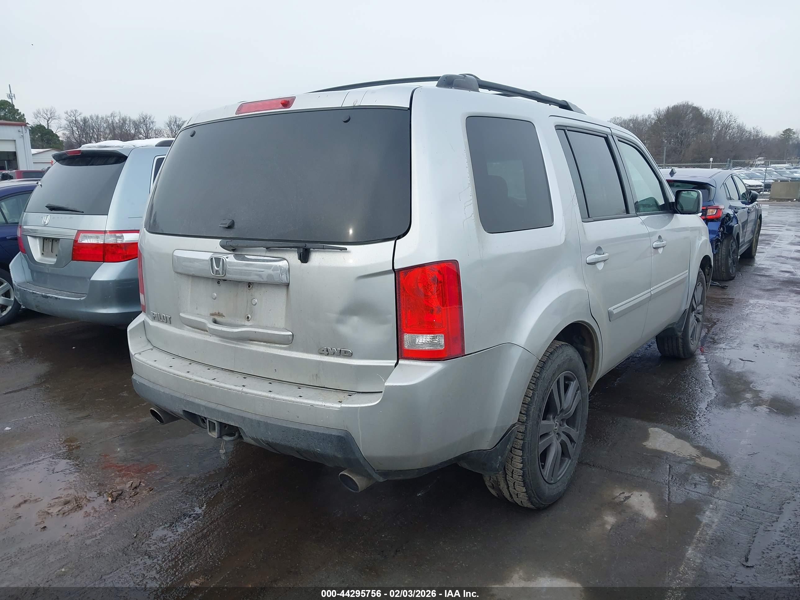 HONDA PILOT image 4