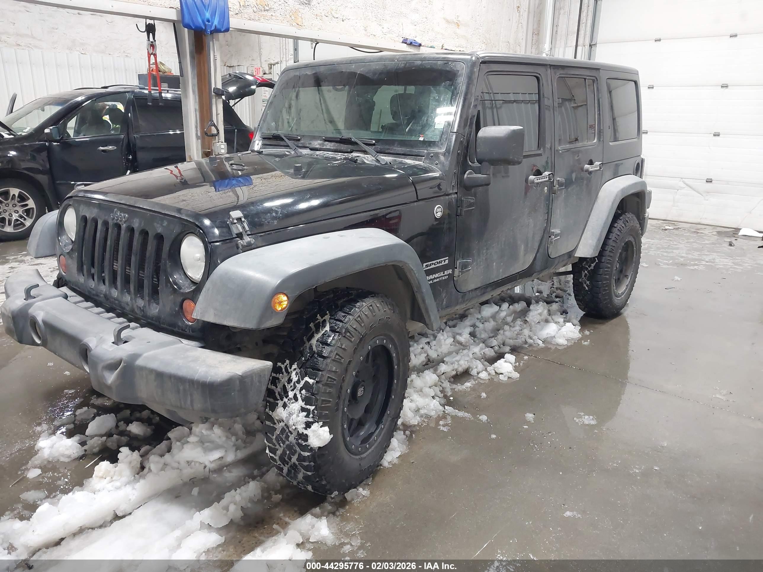 JEEP WRANGLER image 2