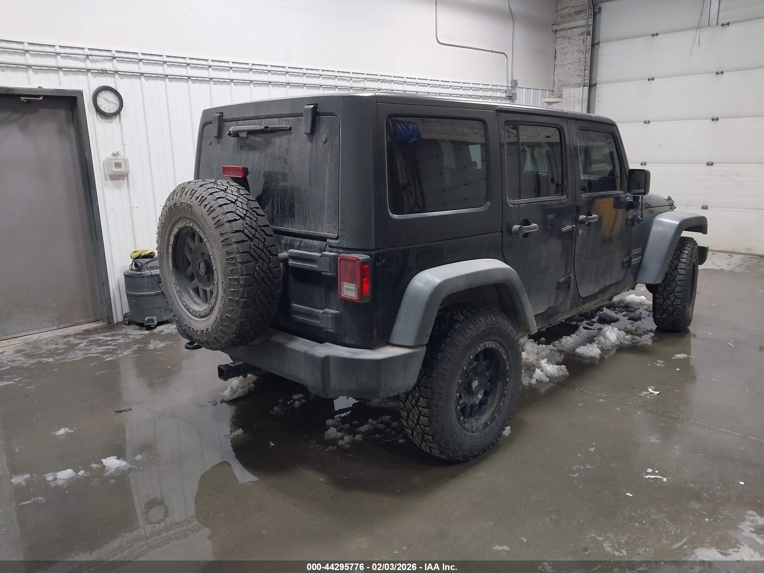 JEEP WRANGLER image 4
