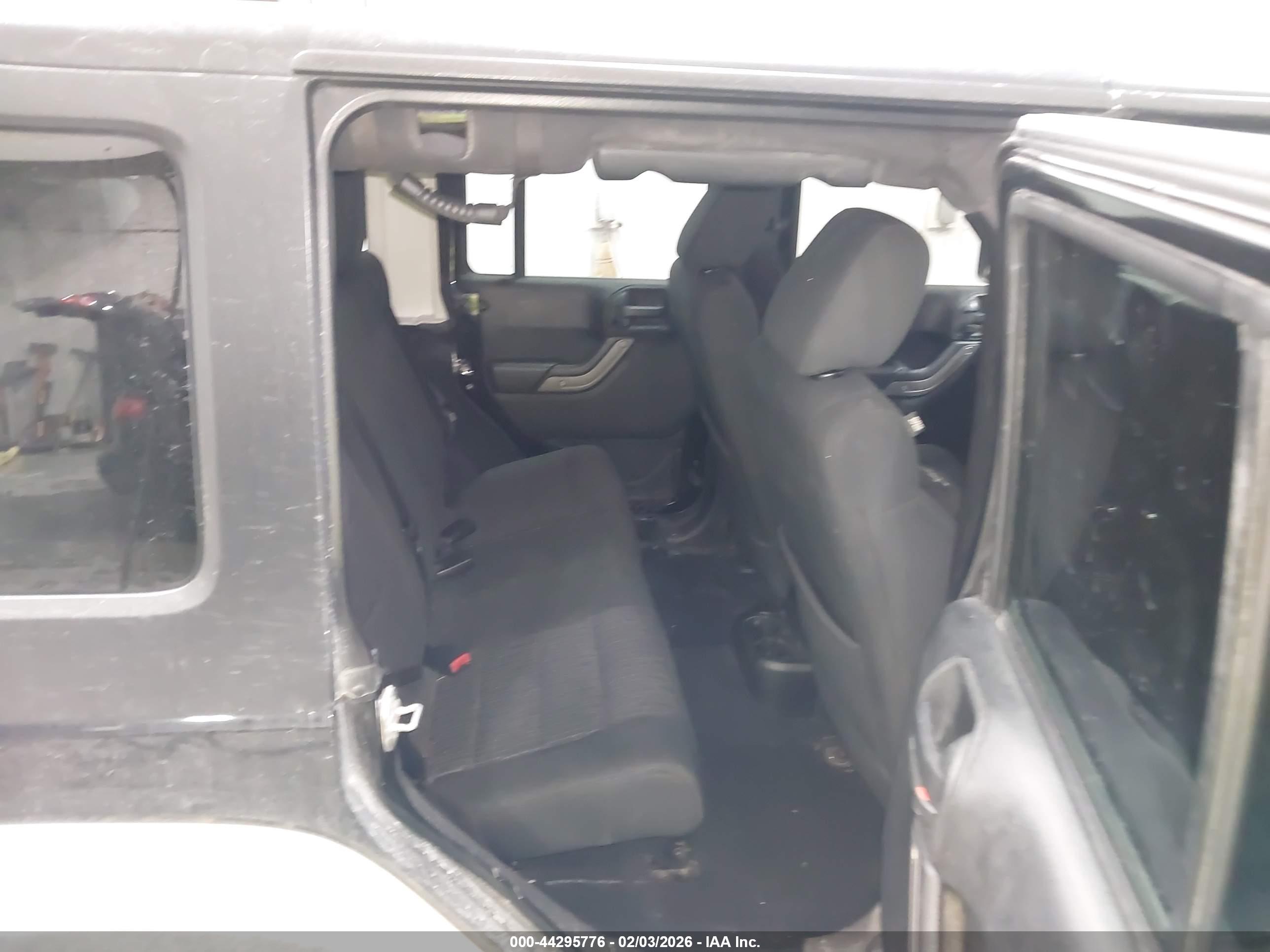 JEEP WRANGLER image 8