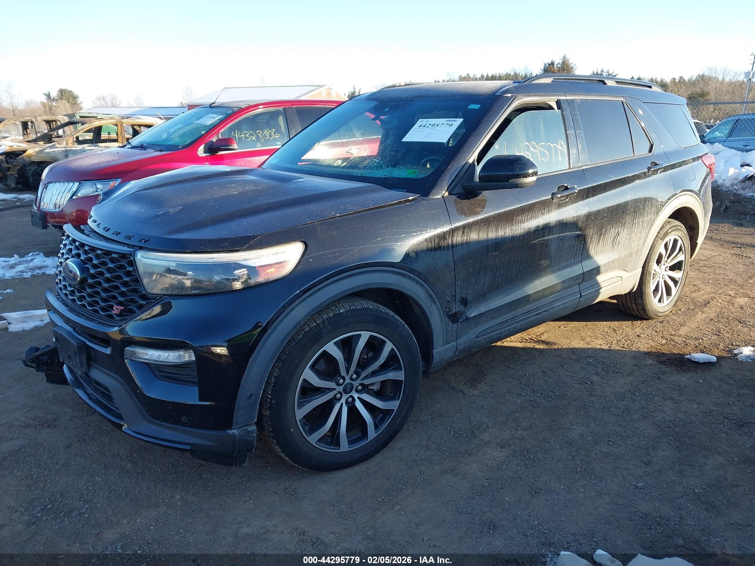 FORD EXPLORER image 2