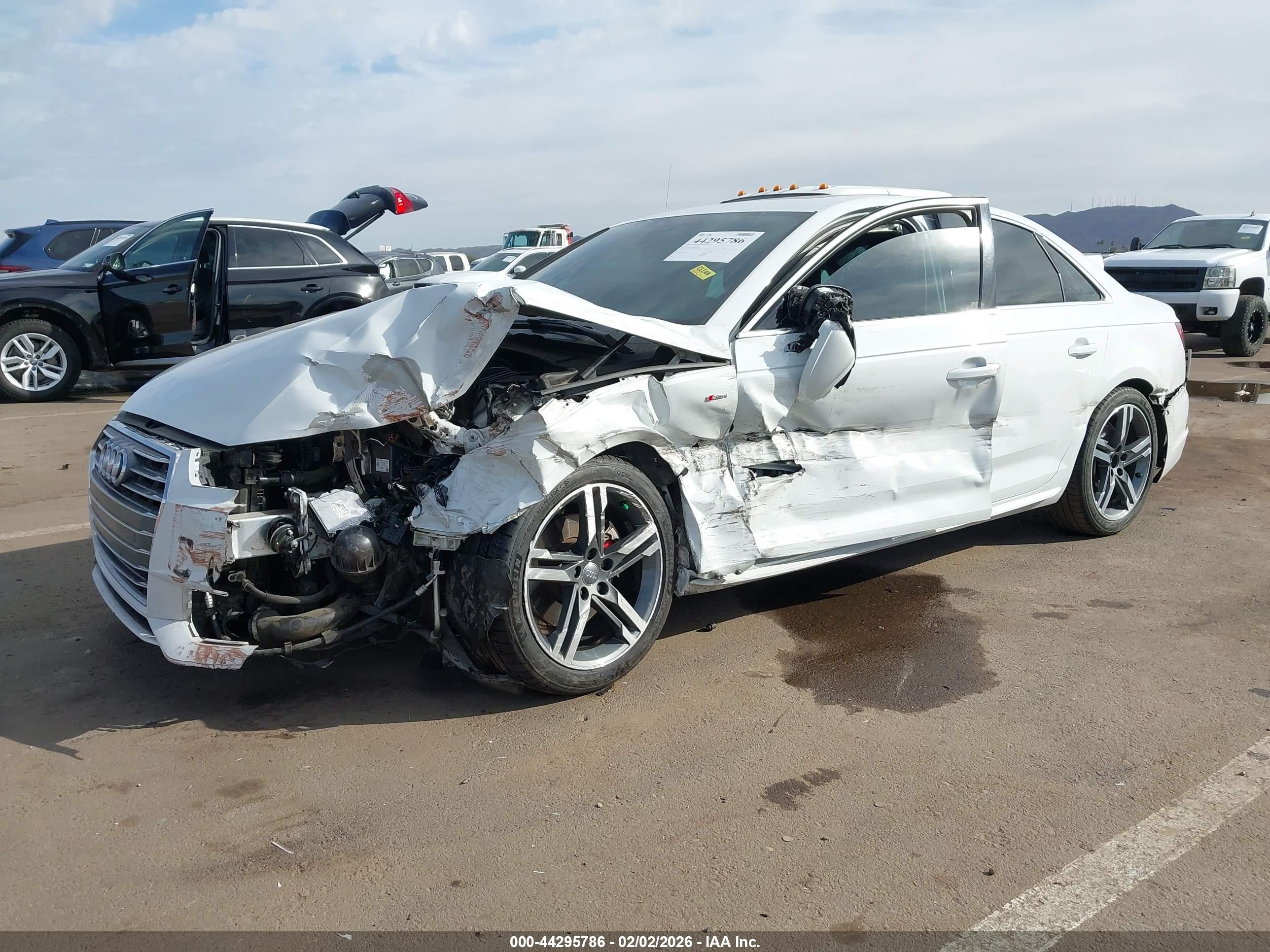 AUDI A4 image 2