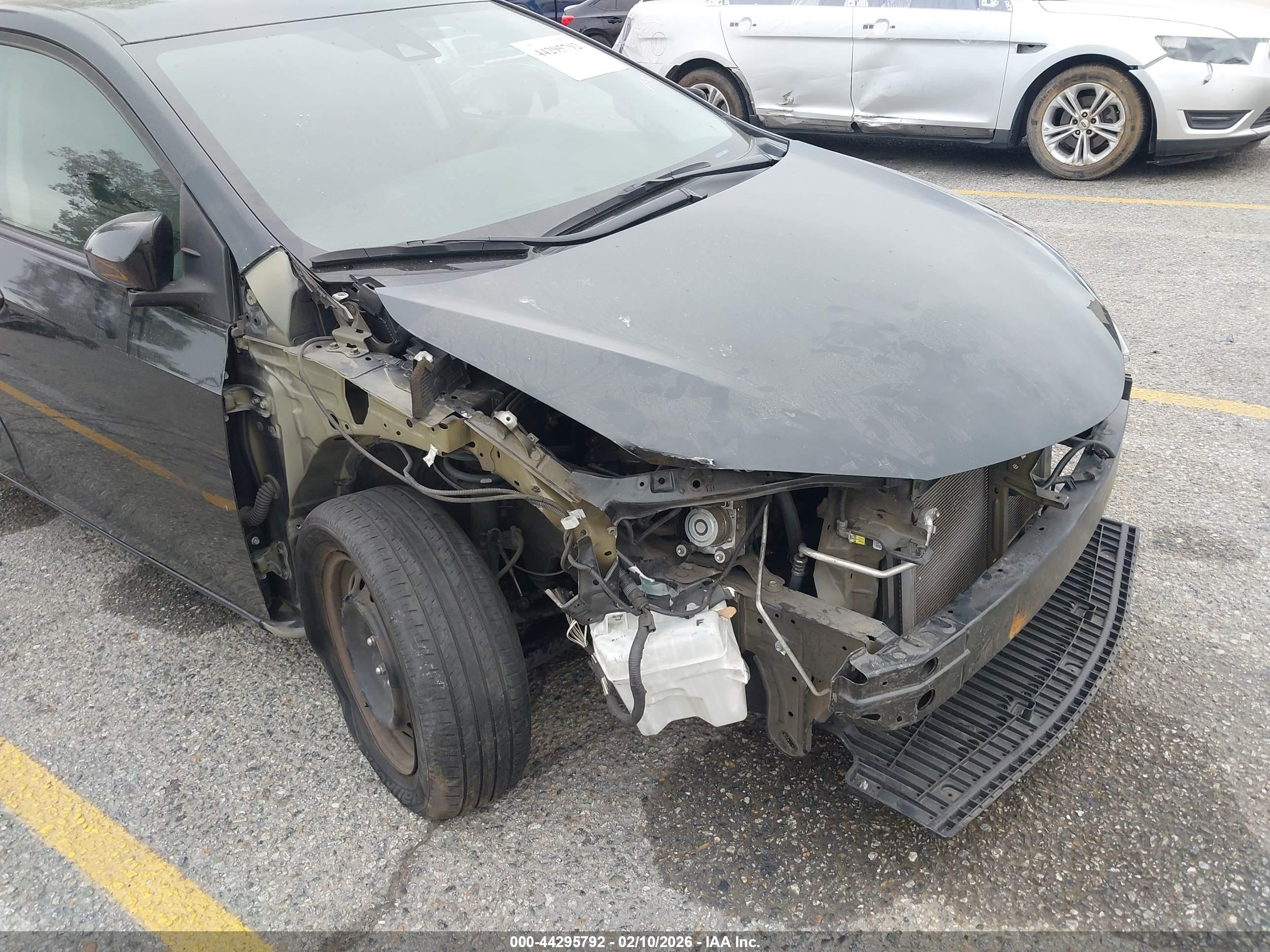 TOYOTA COROLLA image 6