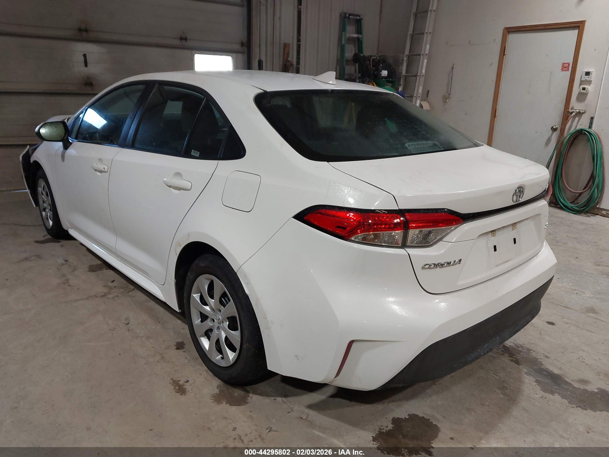 TOYOTA COROLLA image 3