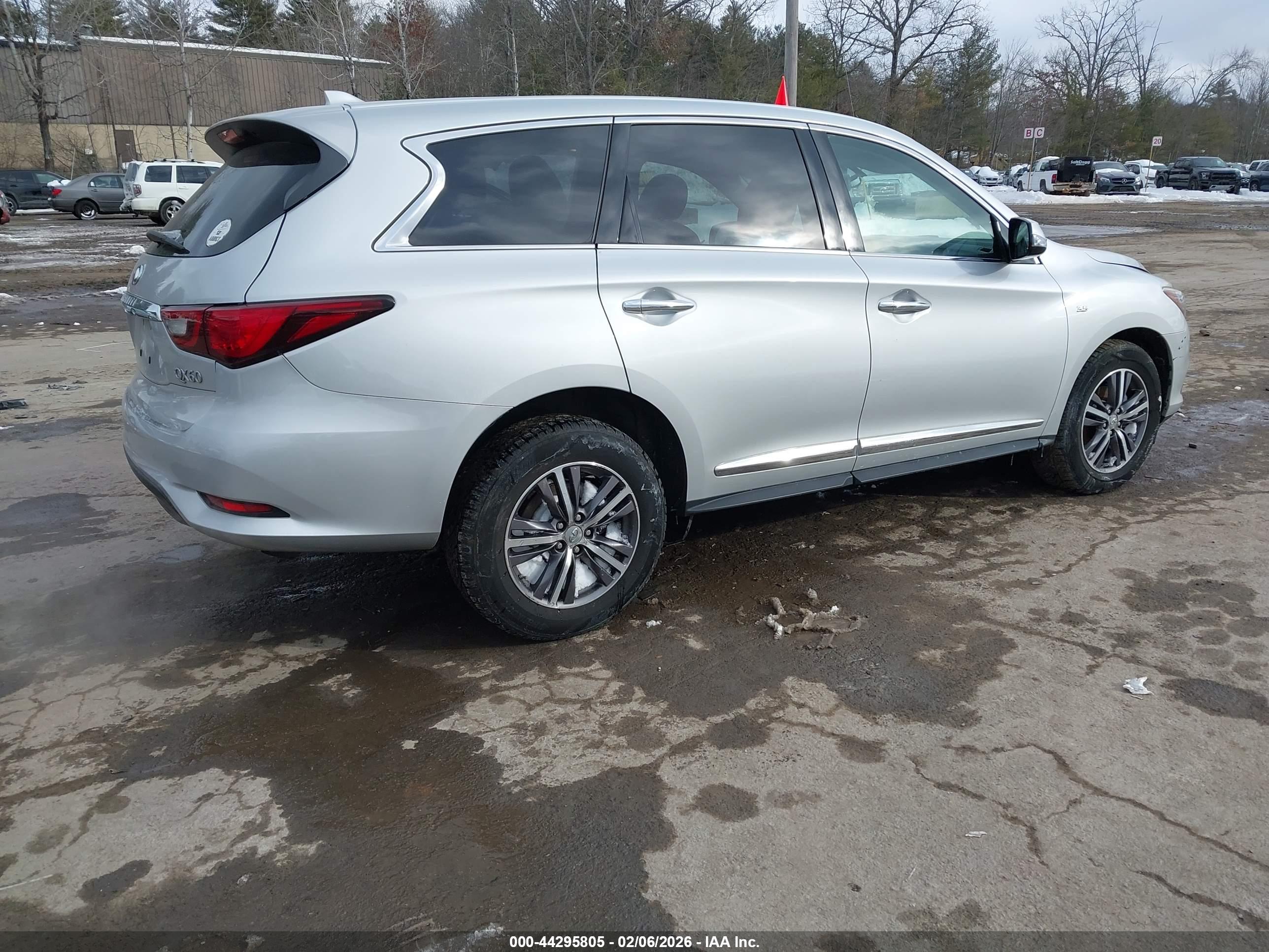 INFINITI QX60 image 4