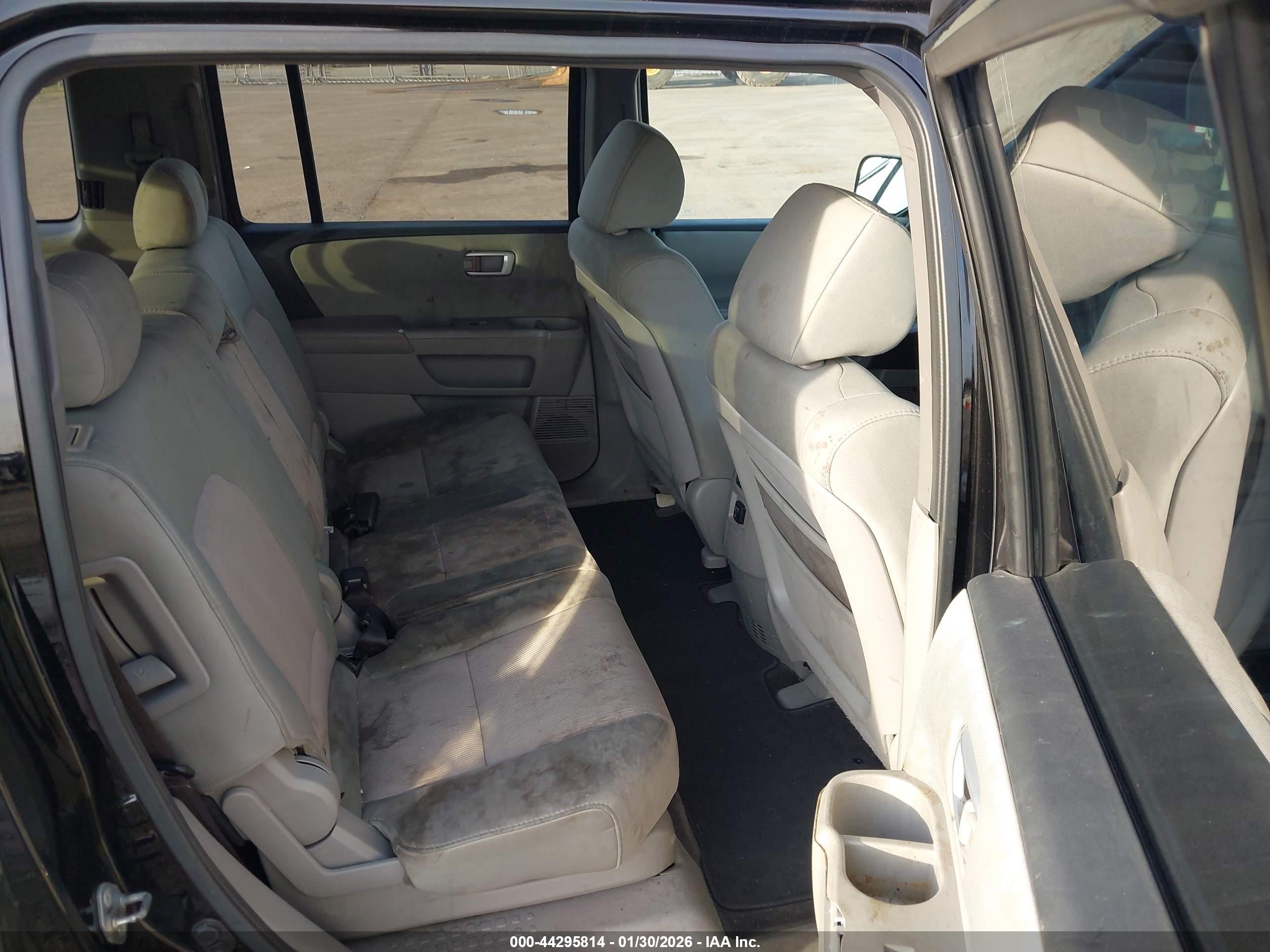HONDA PILOT image 8