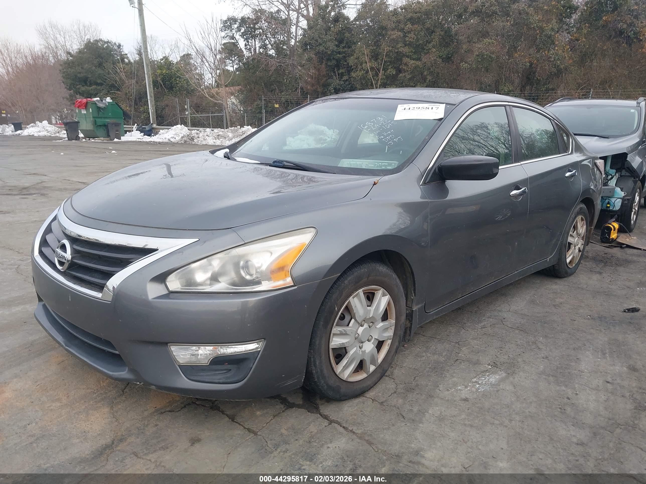 NISSAN ALTIMA image 2