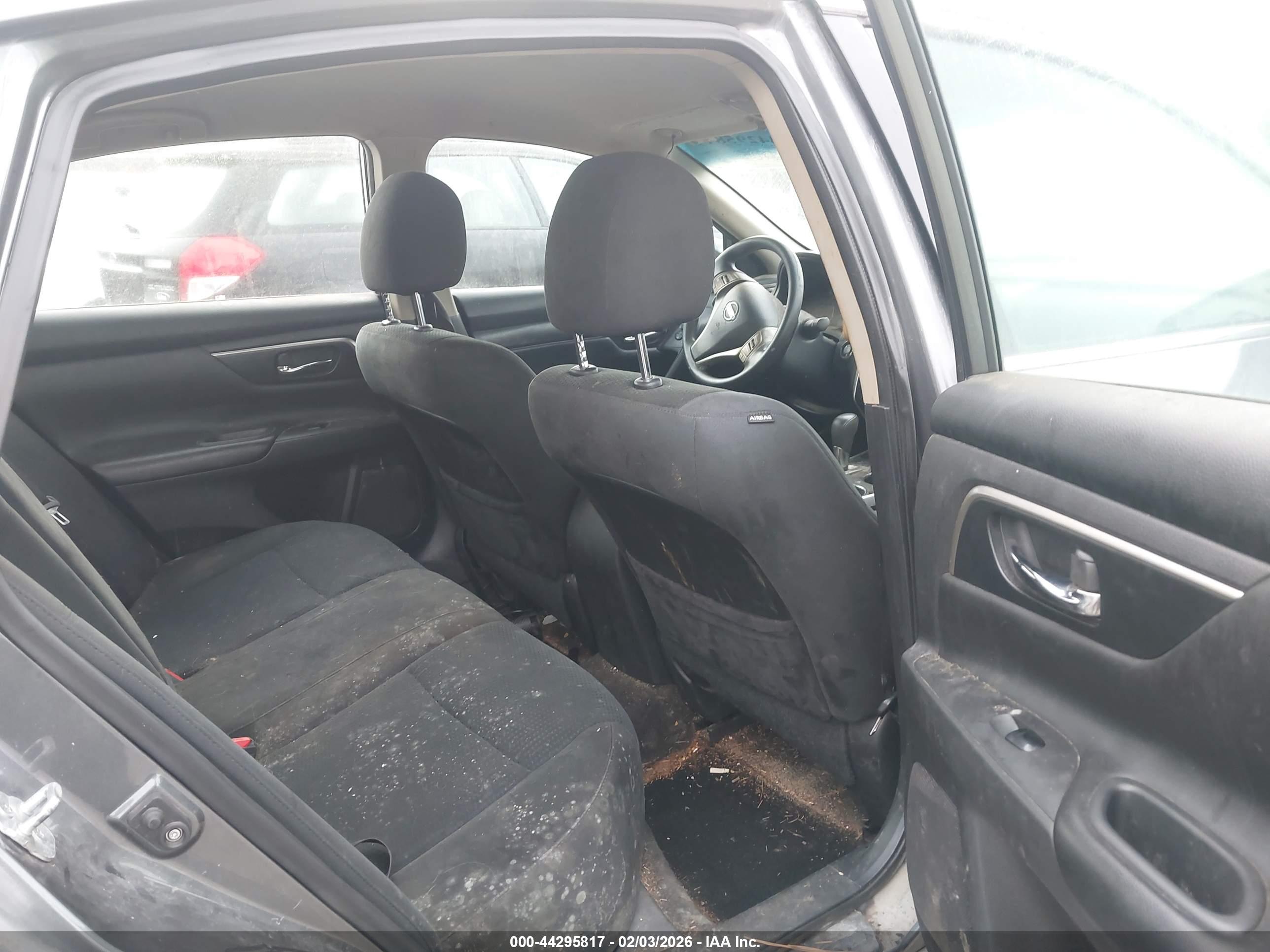 NISSAN ALTIMA image 8