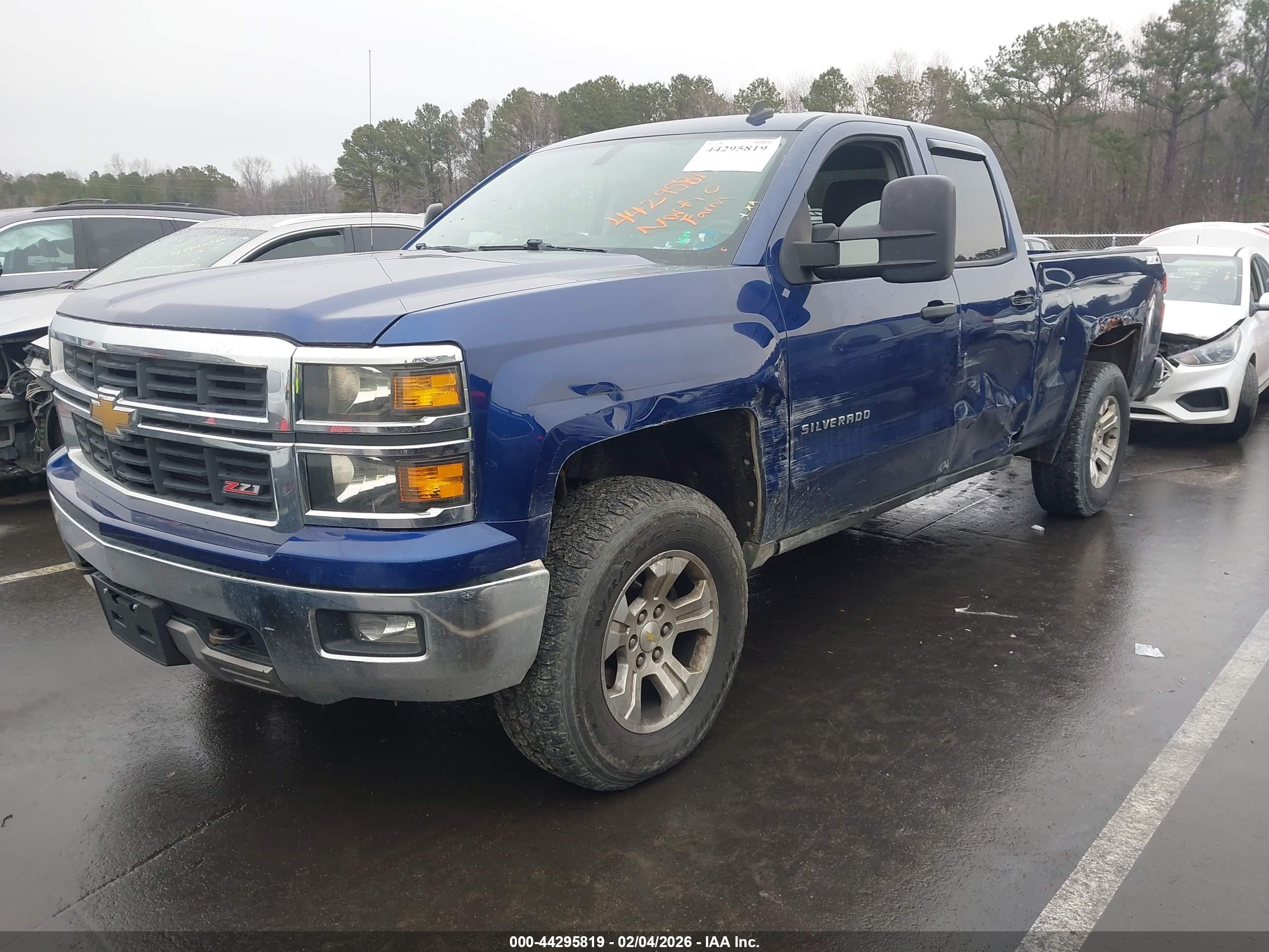 CHEVROLET SILVERADO image 2