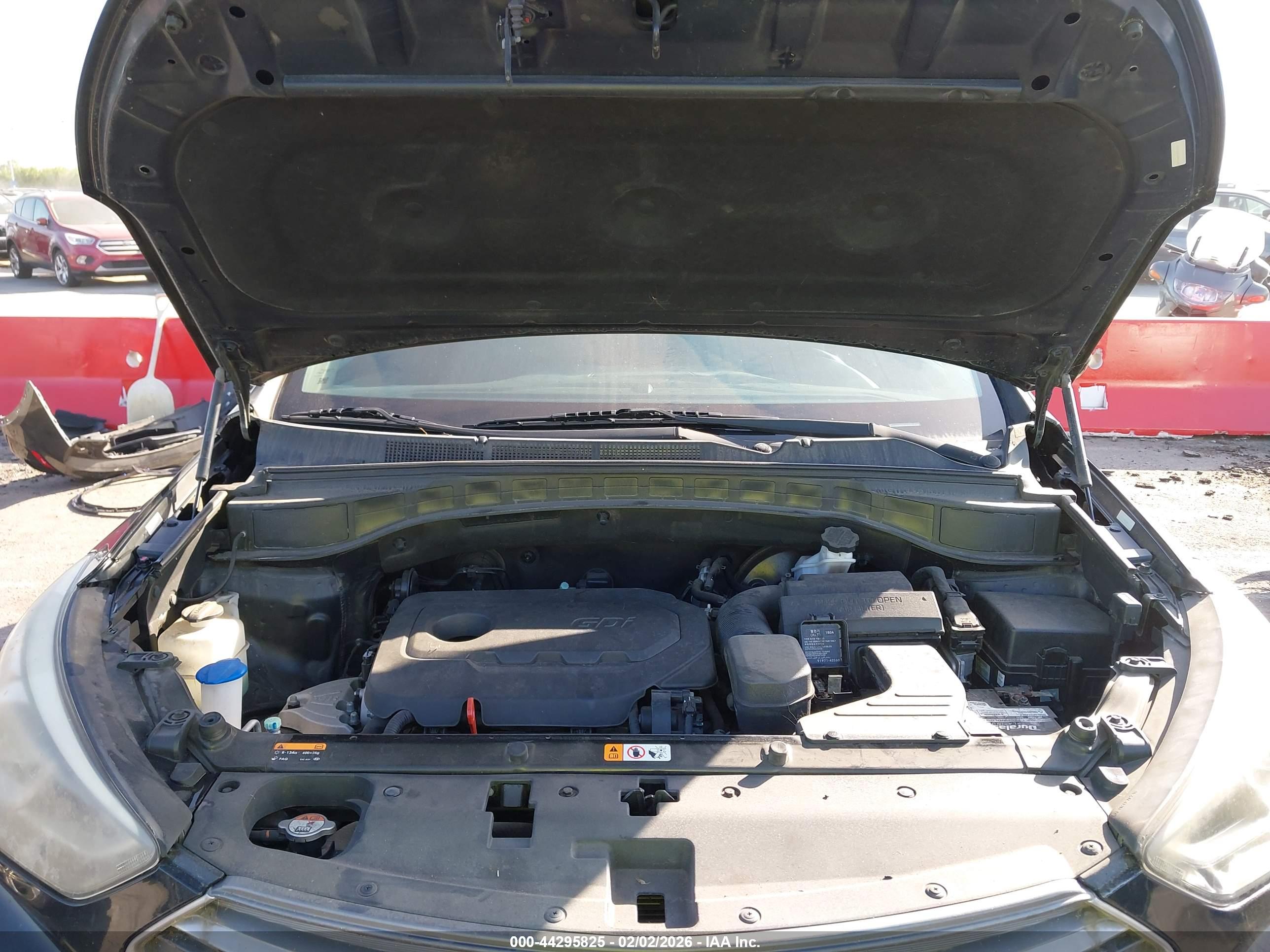 HYUNDAI SANTA image 10