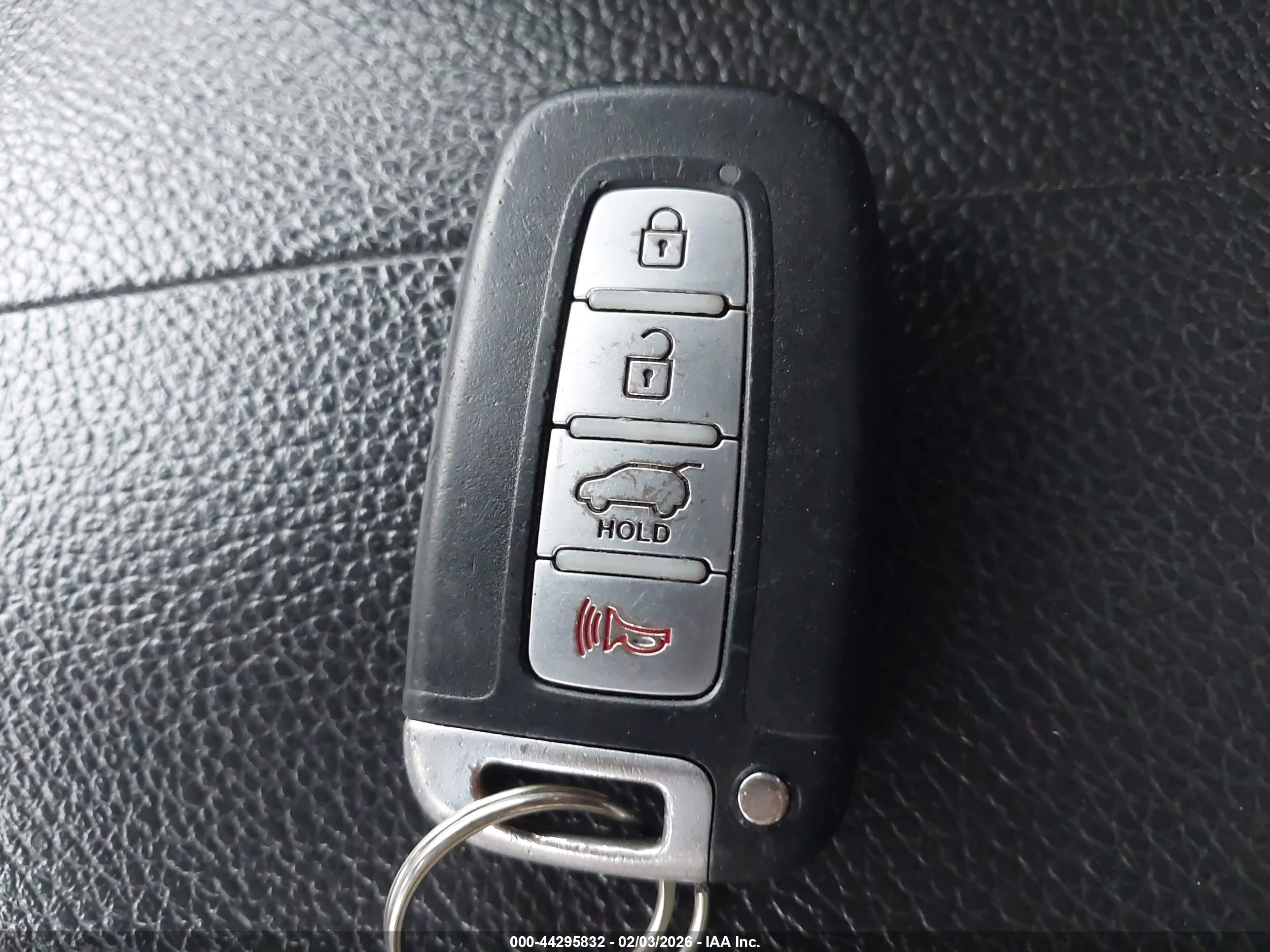 KIA SORENTO image 11