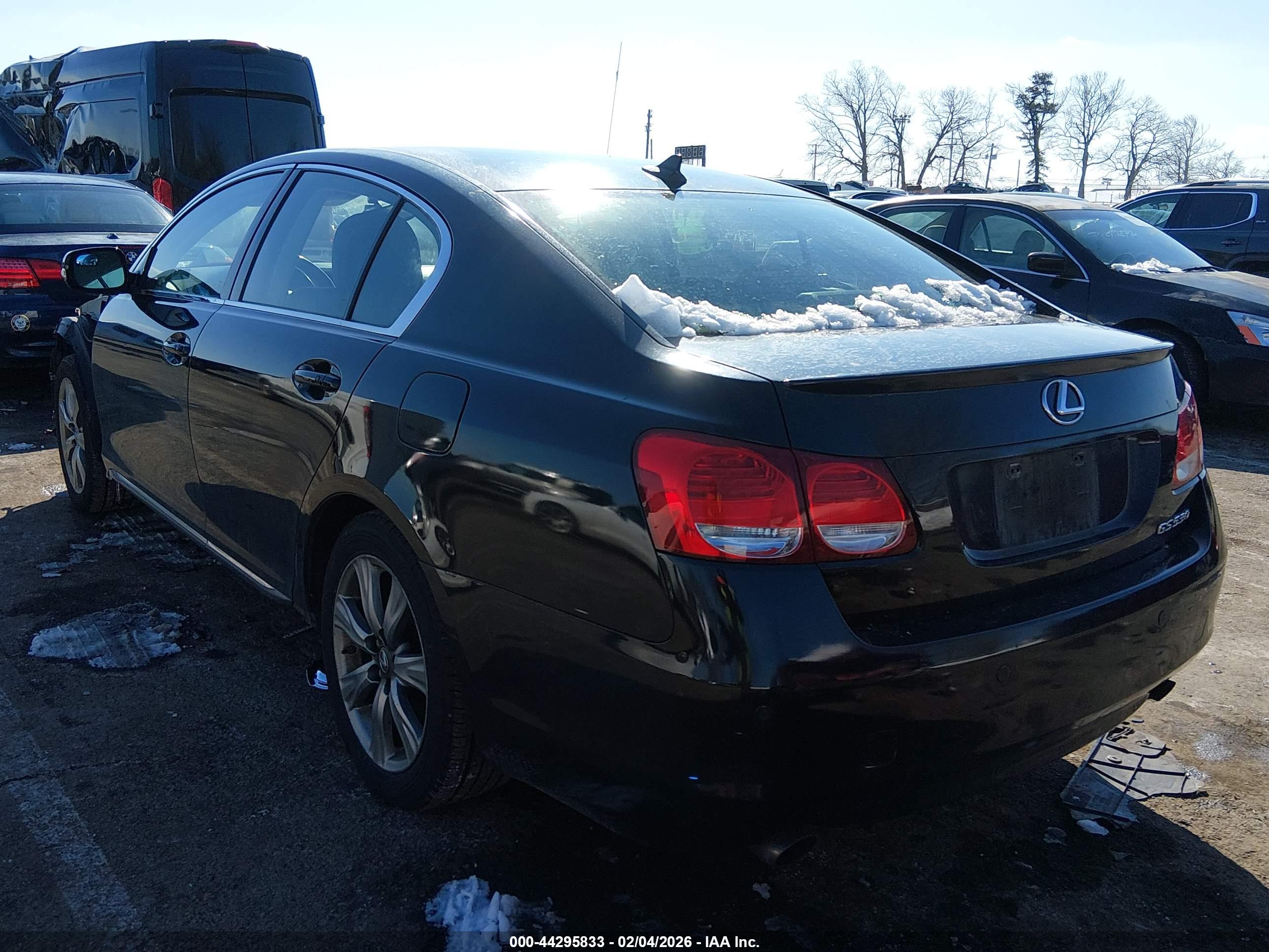 LEXUS GS image 3