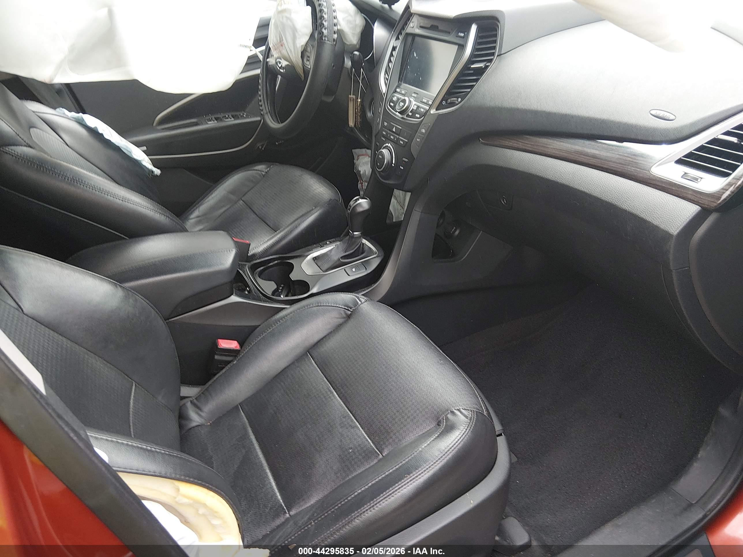 HYUNDAI SANTA image 5