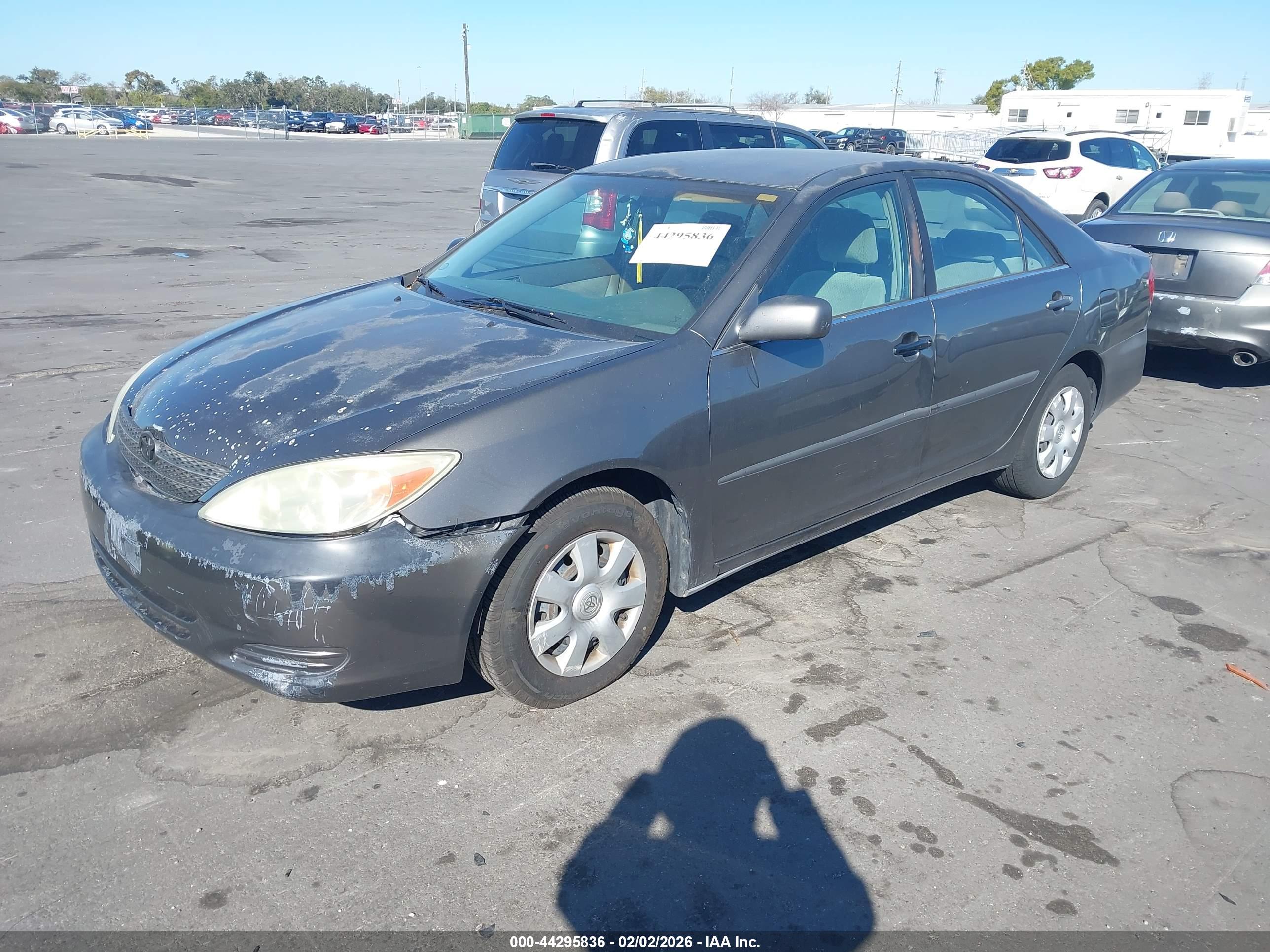 TOYOTA CAMRY image 2