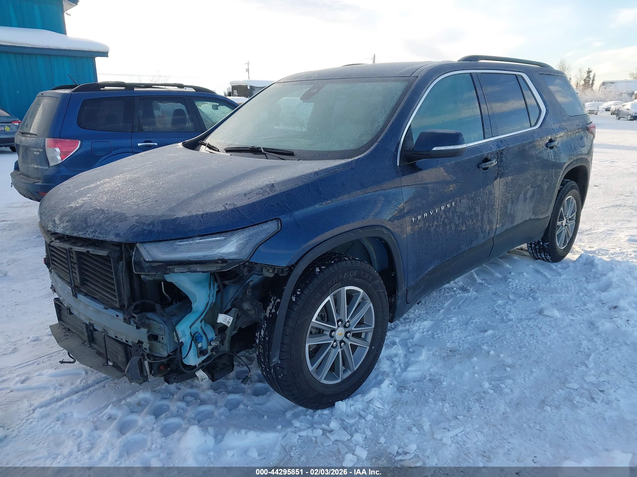 CHEVROLET TRAVERSE image 2