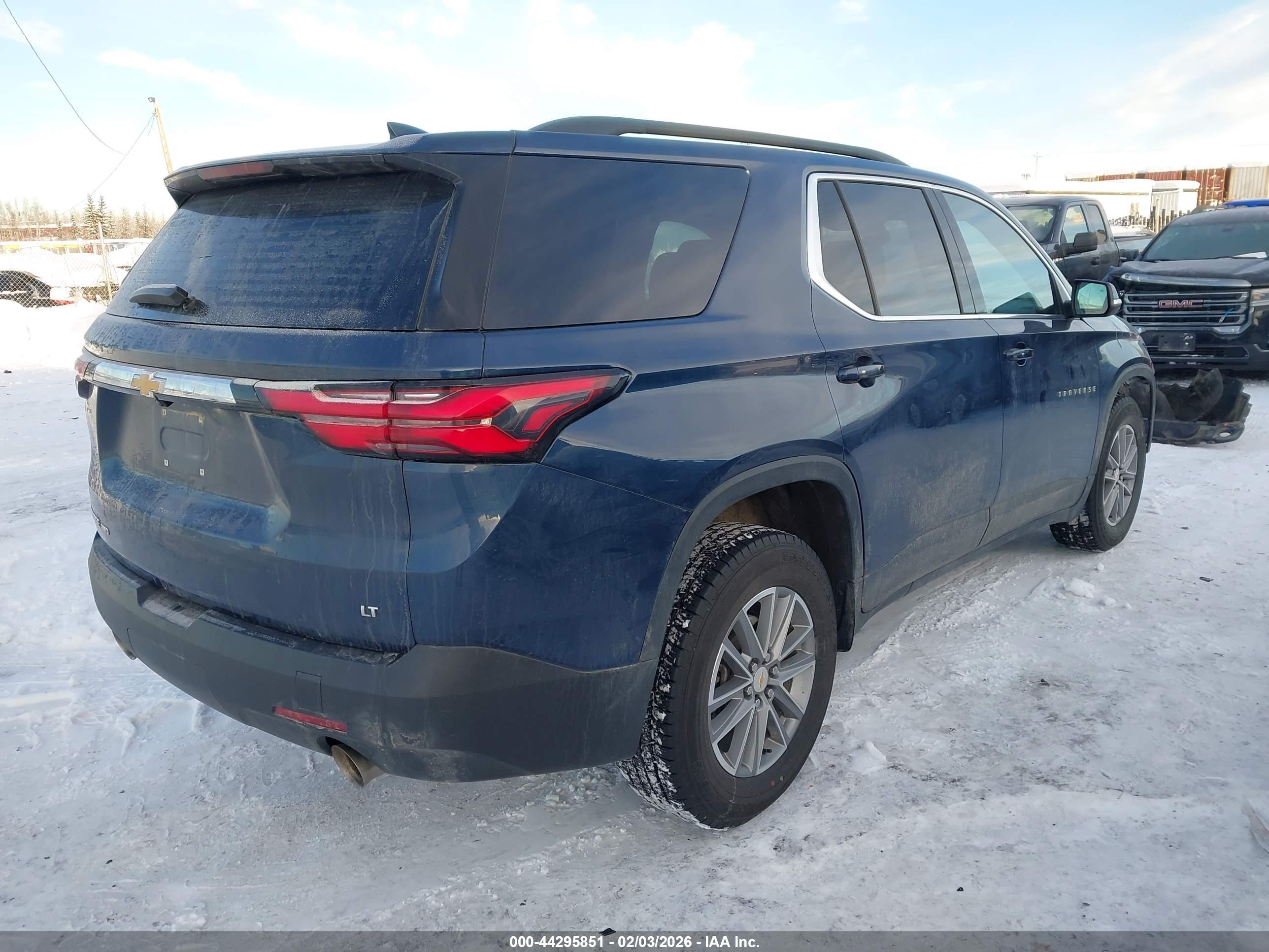 CHEVROLET TRAVERSE image 4