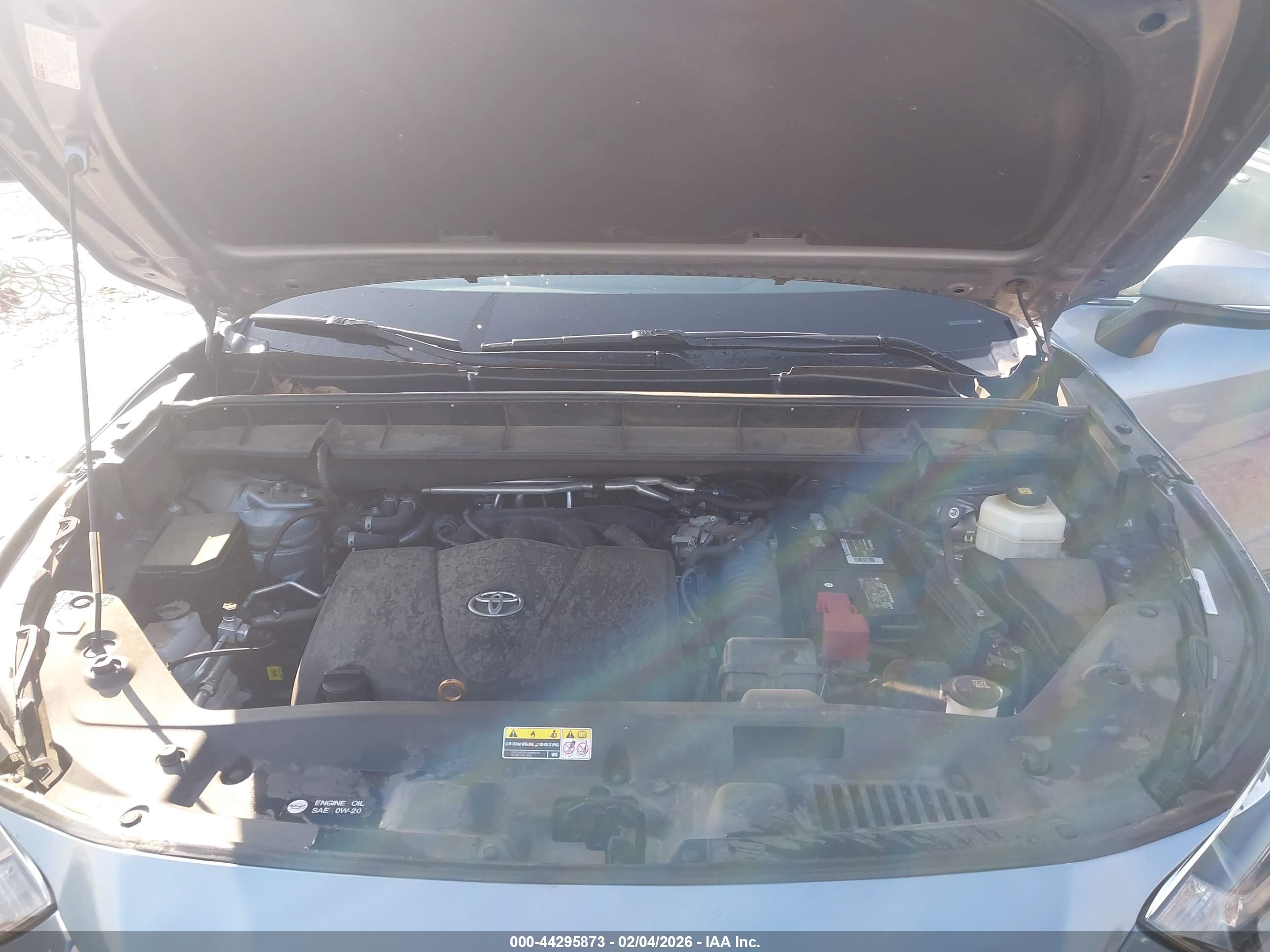 TOYOTA HIGHLANDER image 10