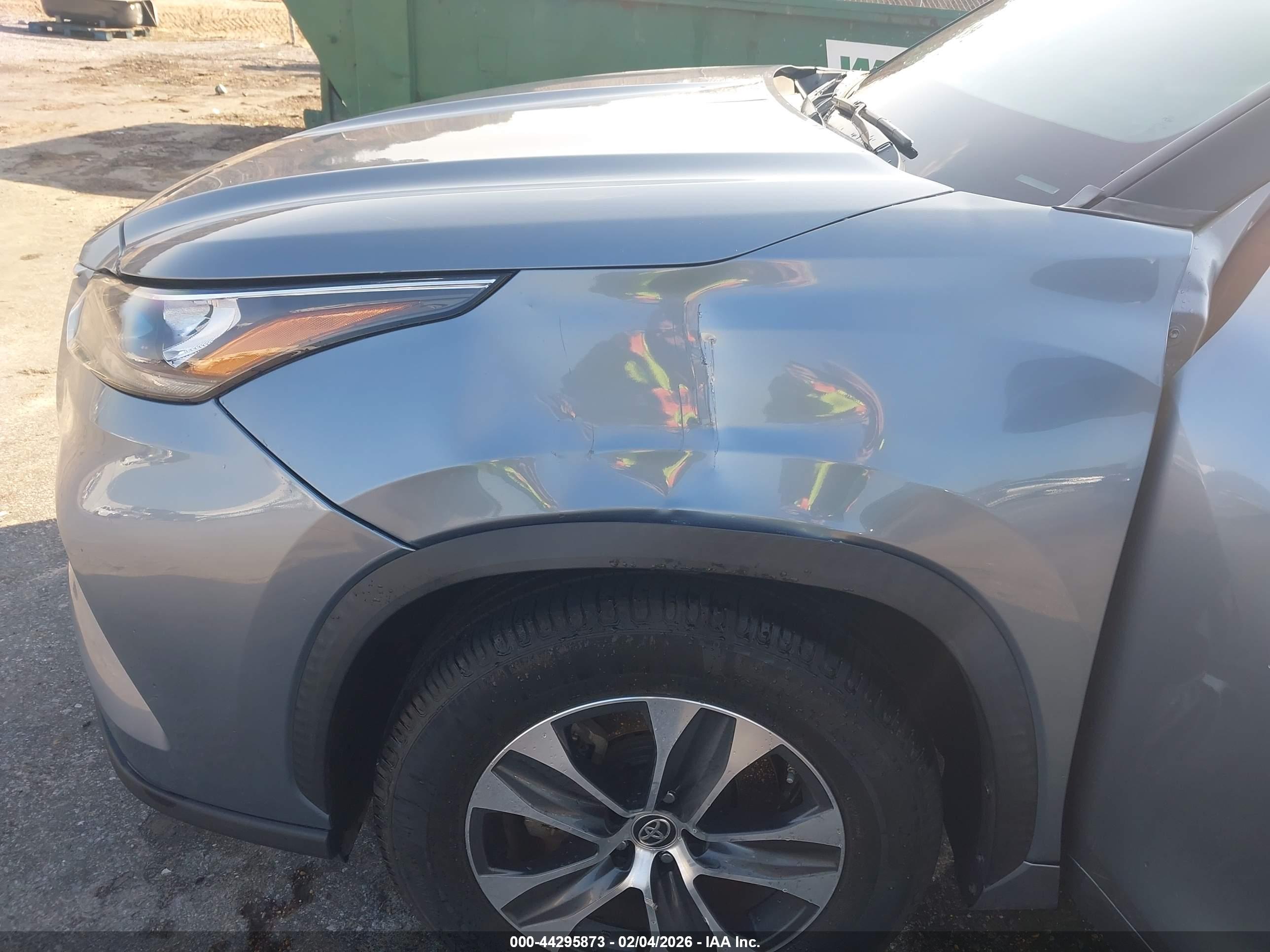 TOYOTA HIGHLANDER image 6