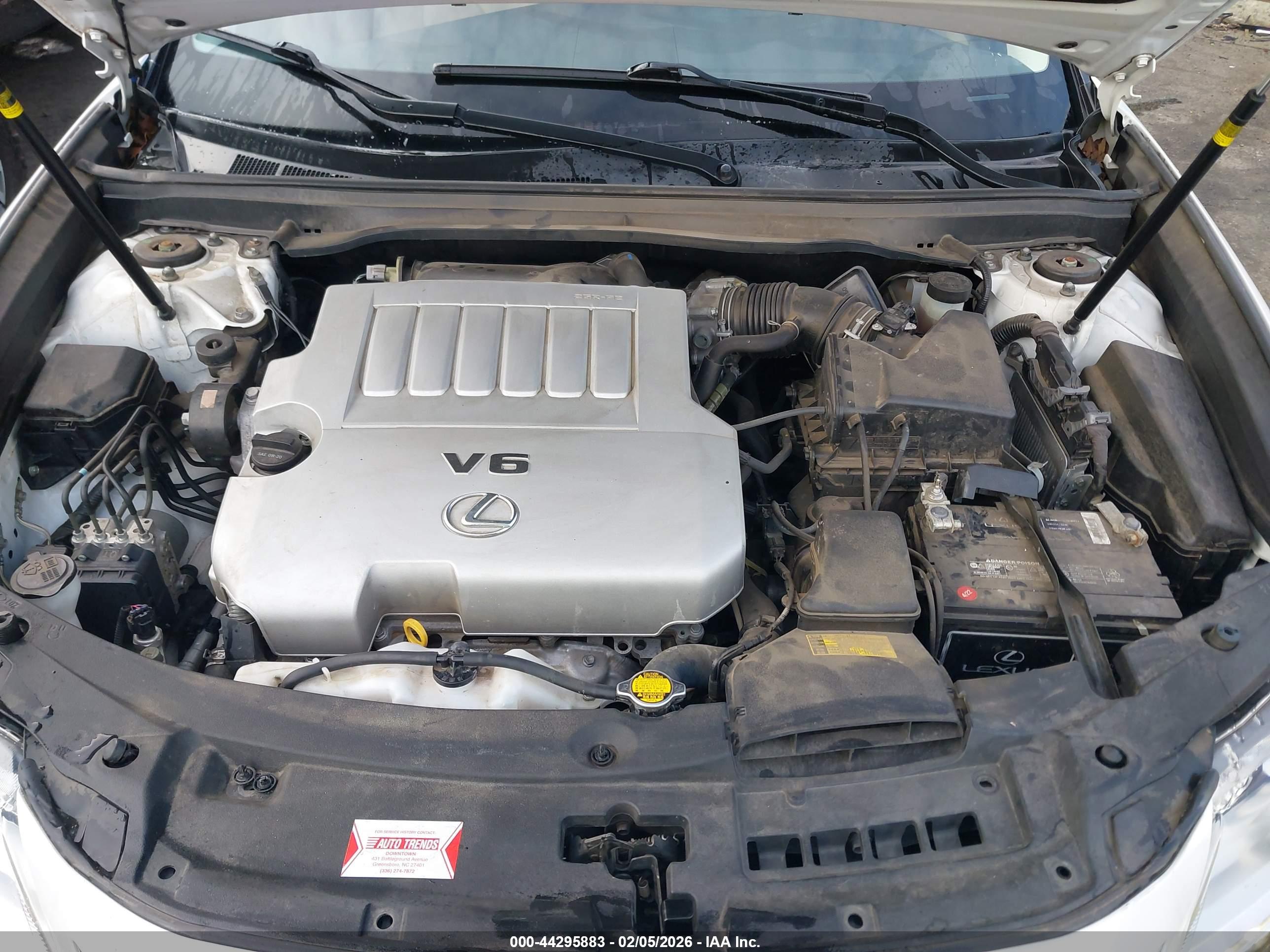 LEXUS ES image 10