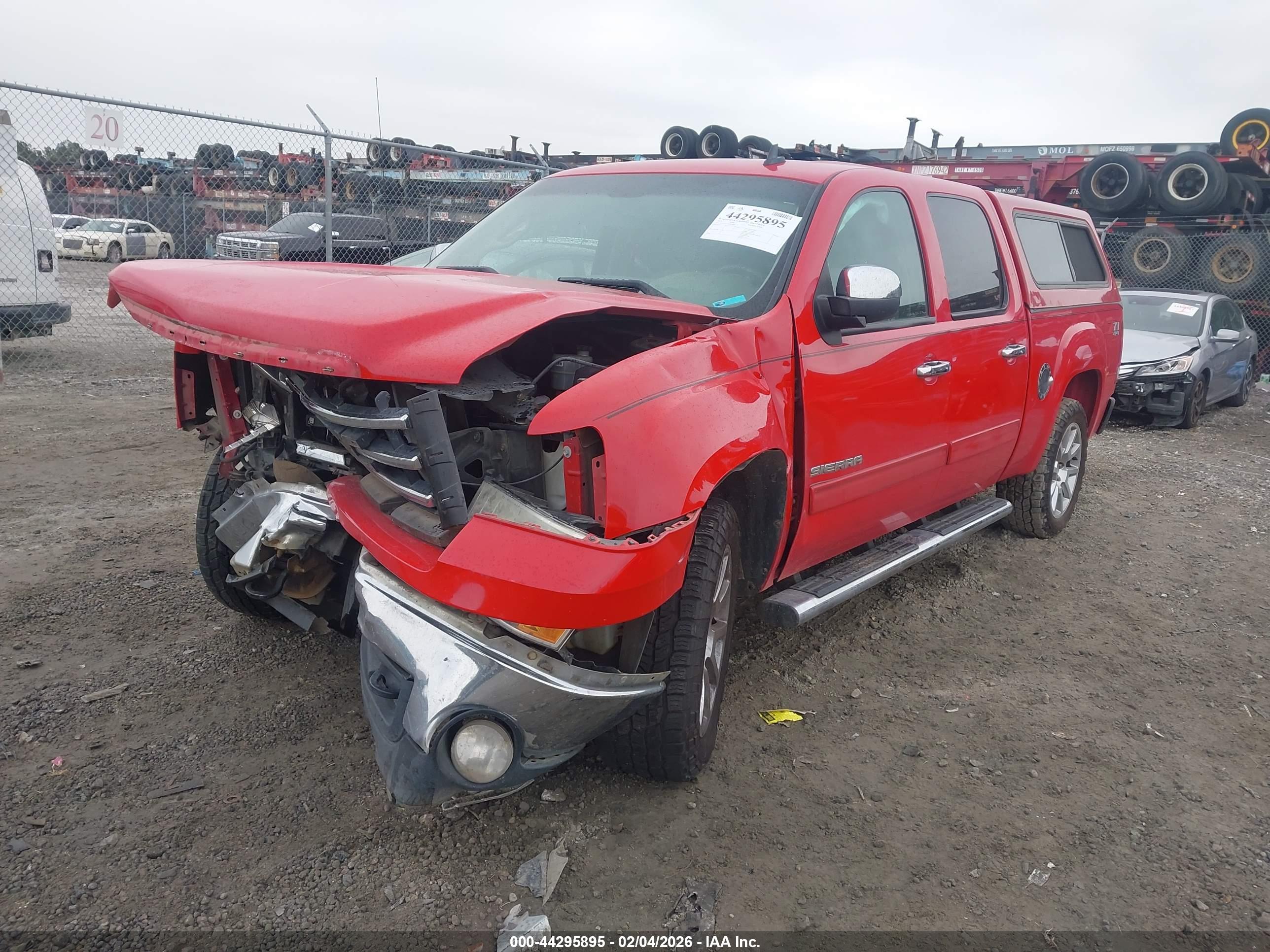 GMC SIERRA image 2