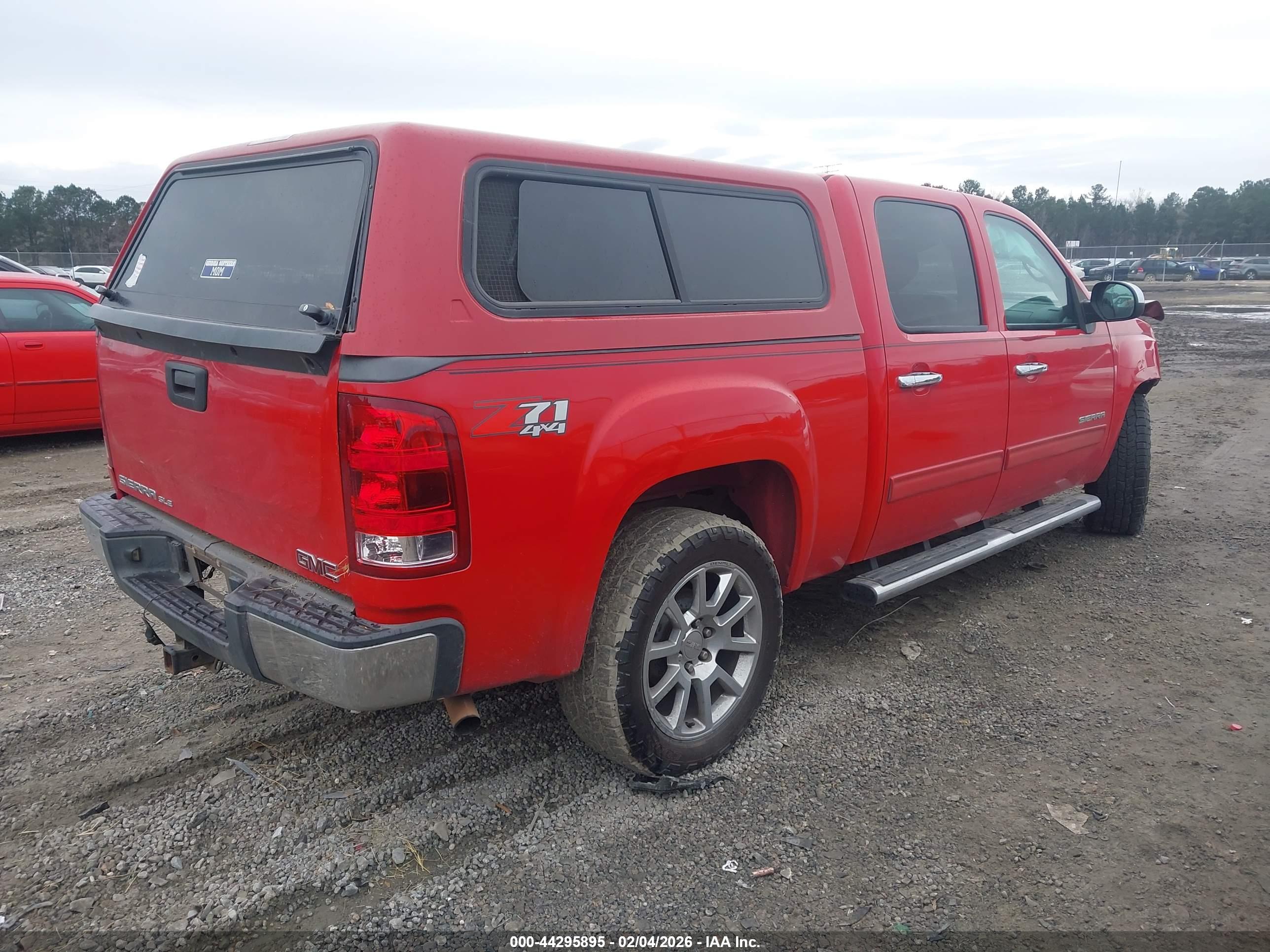 GMC SIERRA image 4