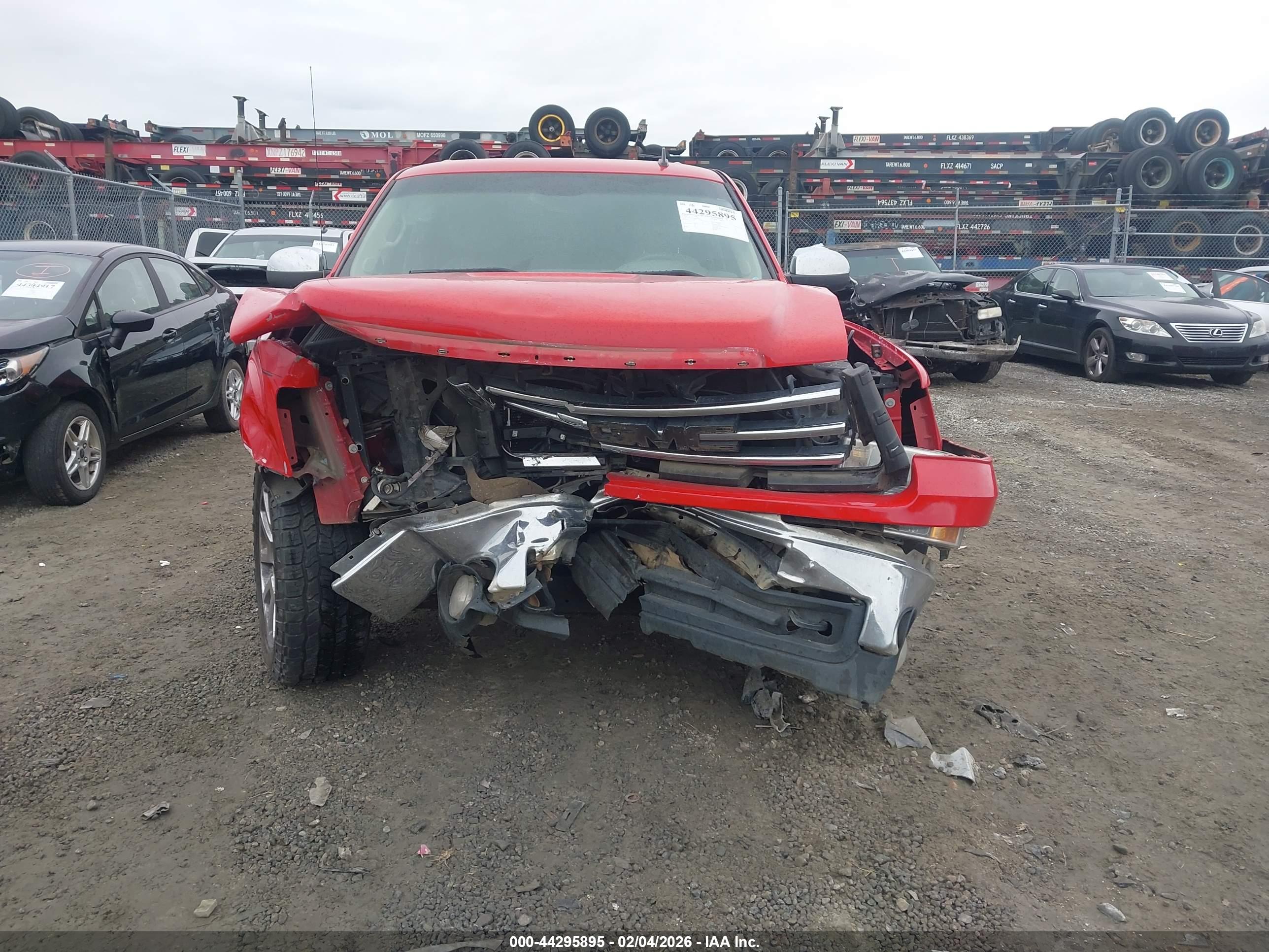 GMC SIERRA image 6