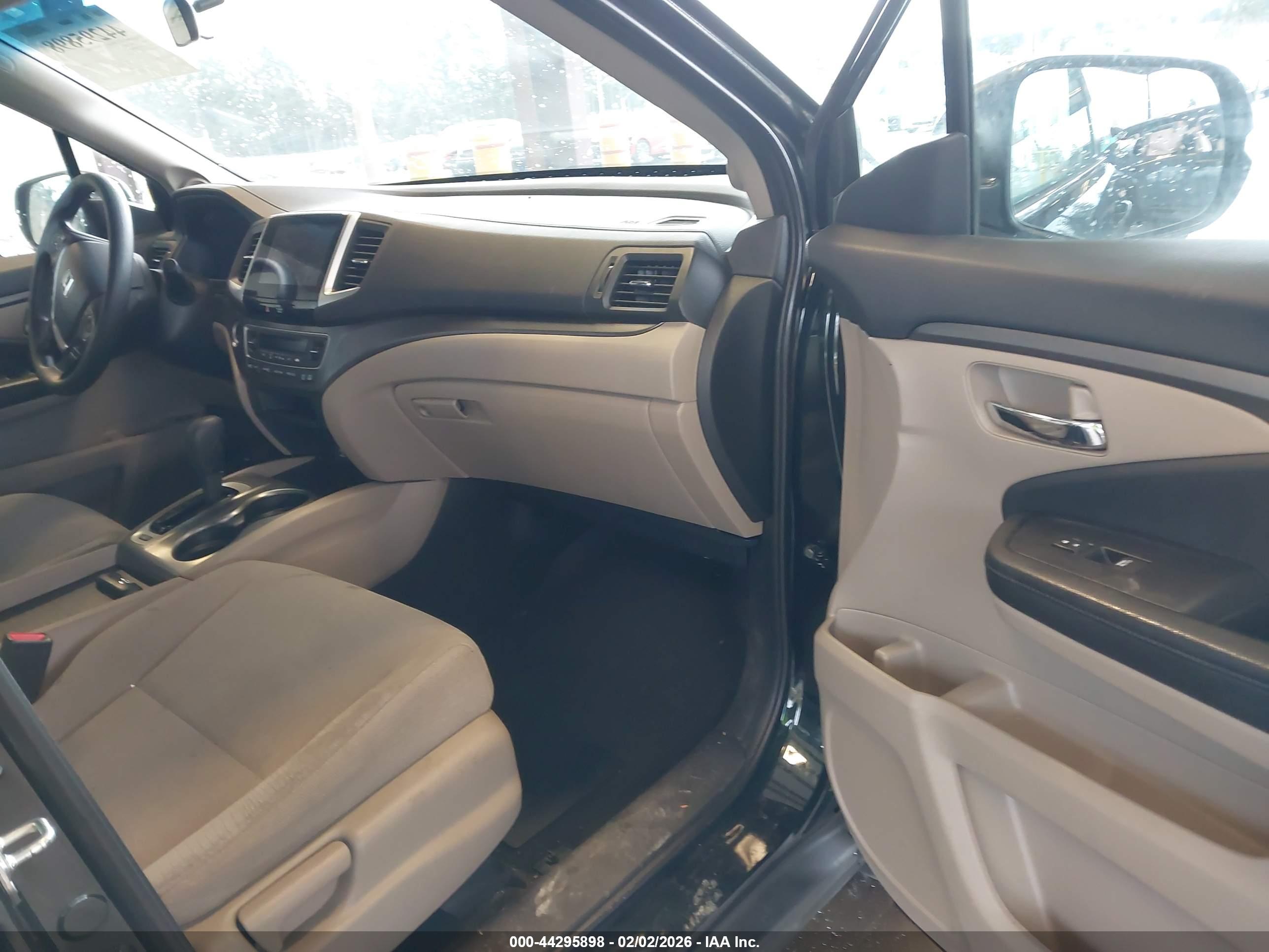 HONDA PILOT image 5