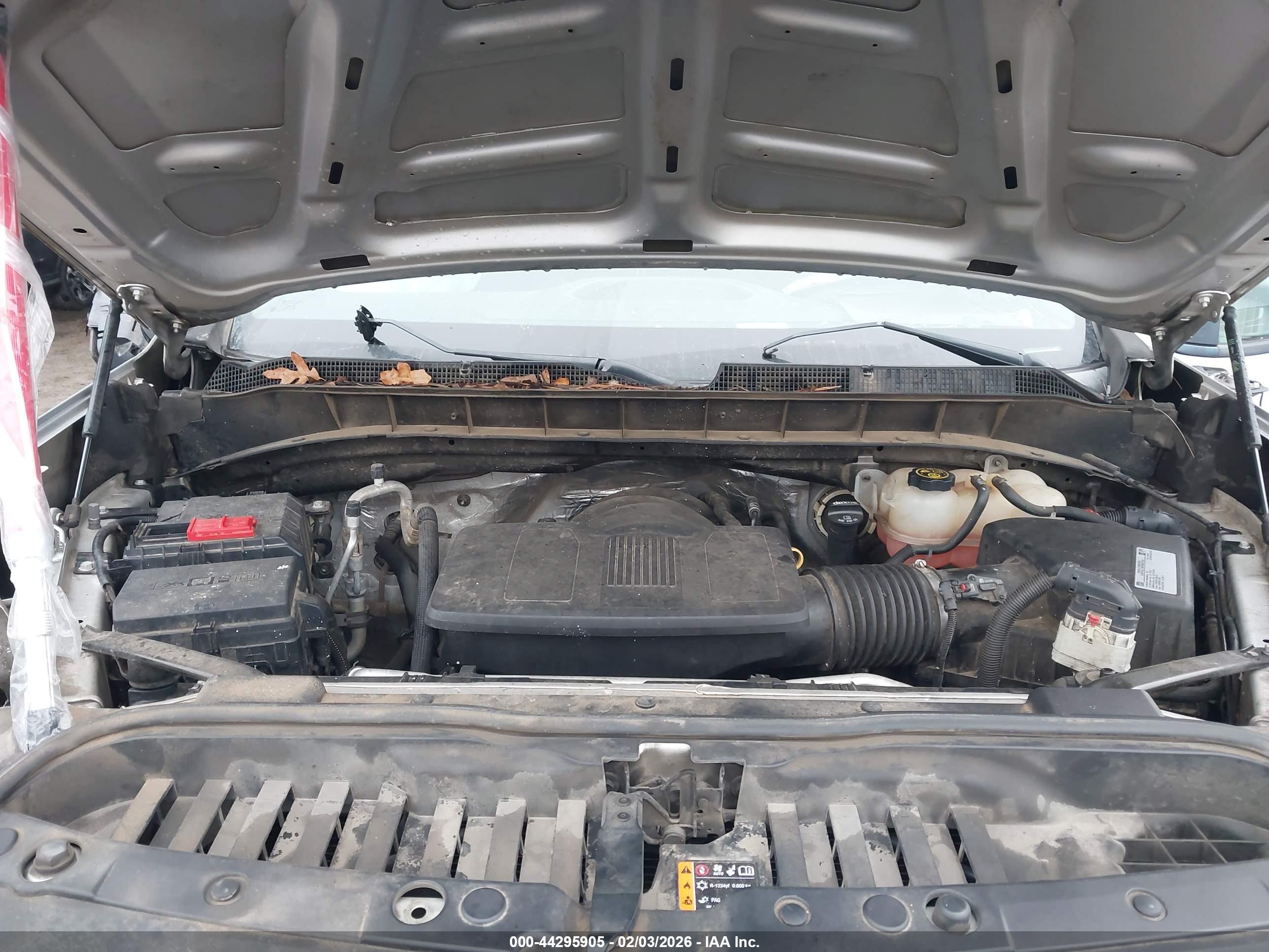 CHEVROLET SILVERADO image 10