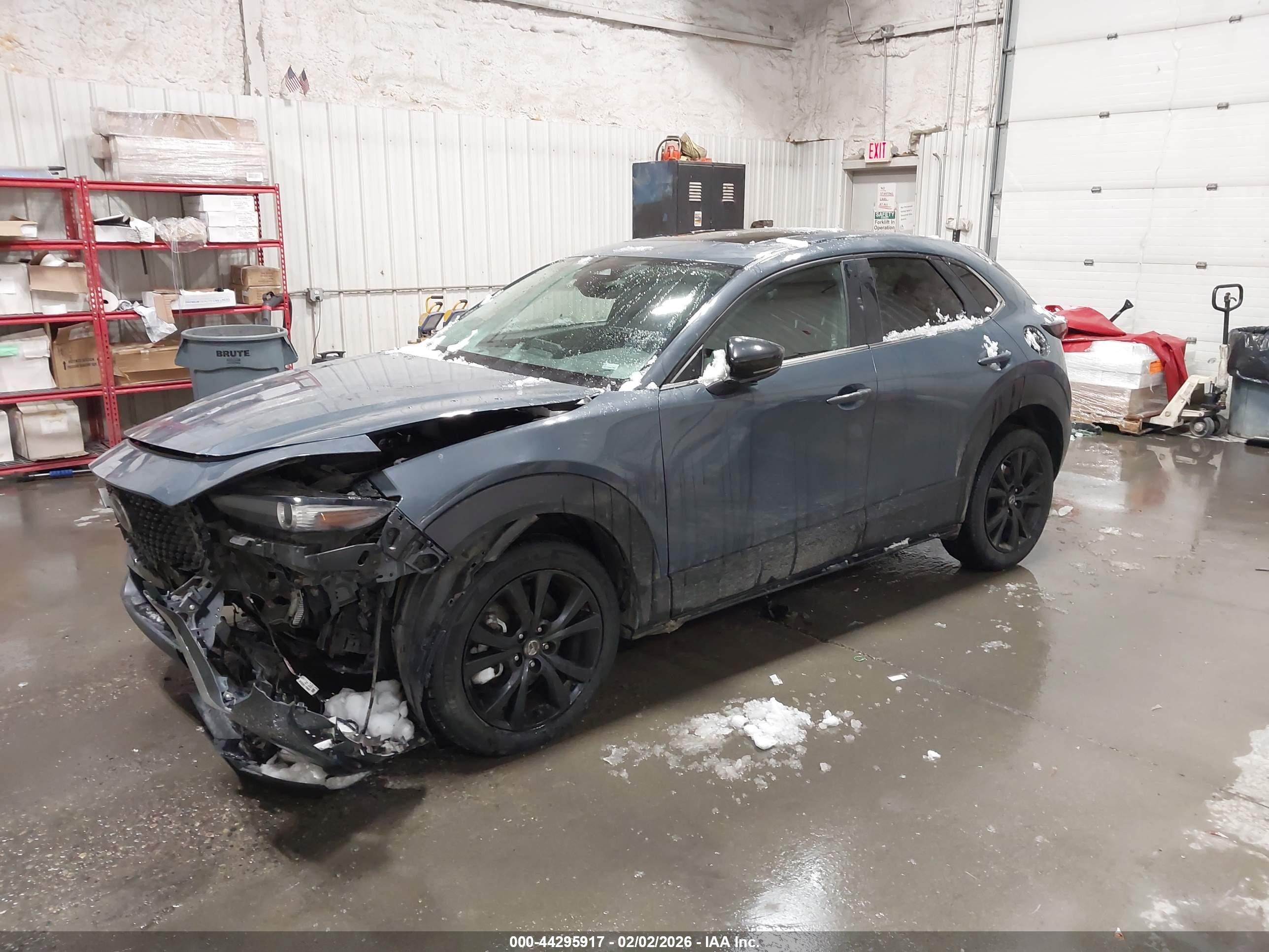 MAZDA CX-30 image 2