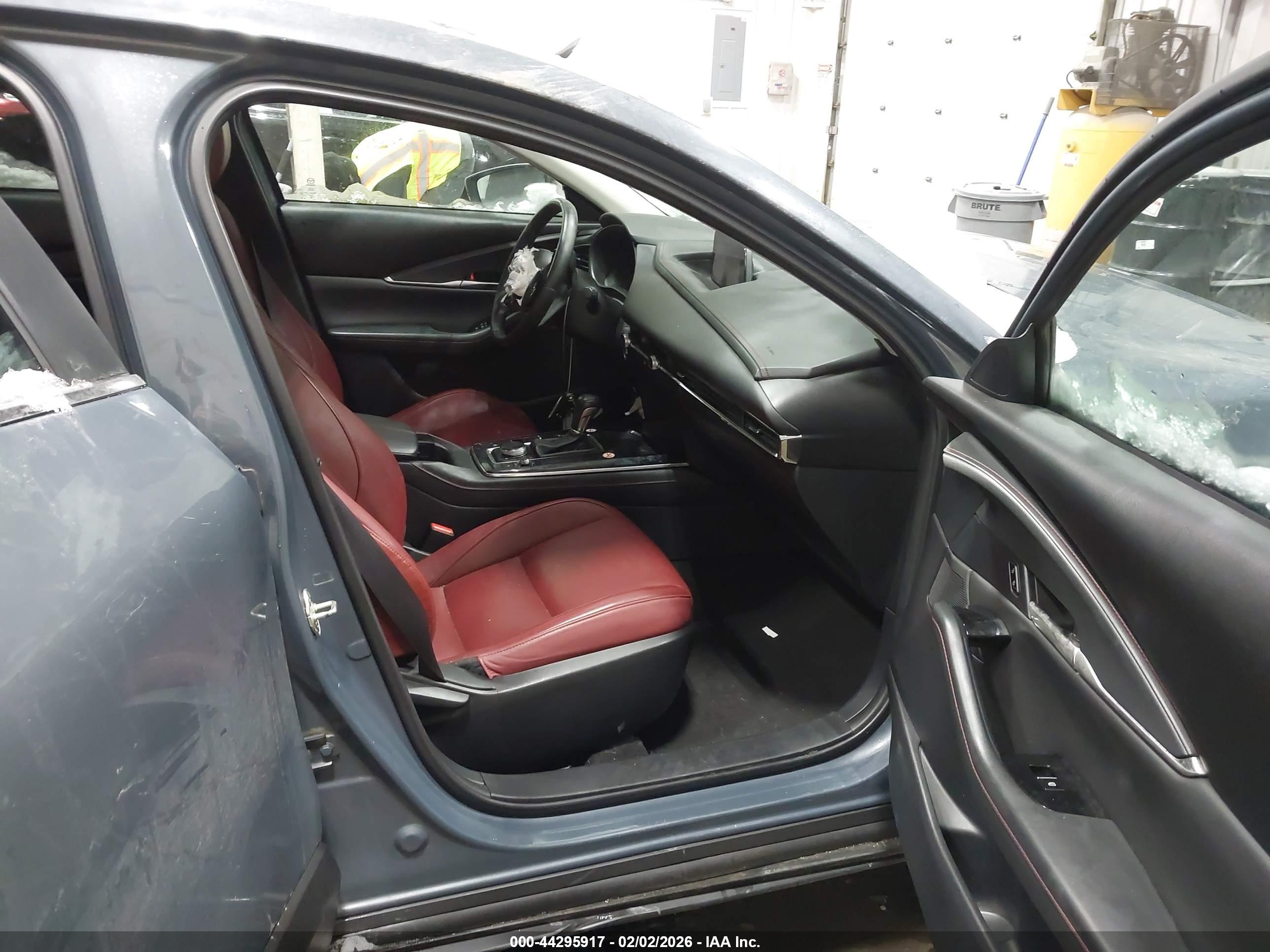MAZDA CX-30 image 5