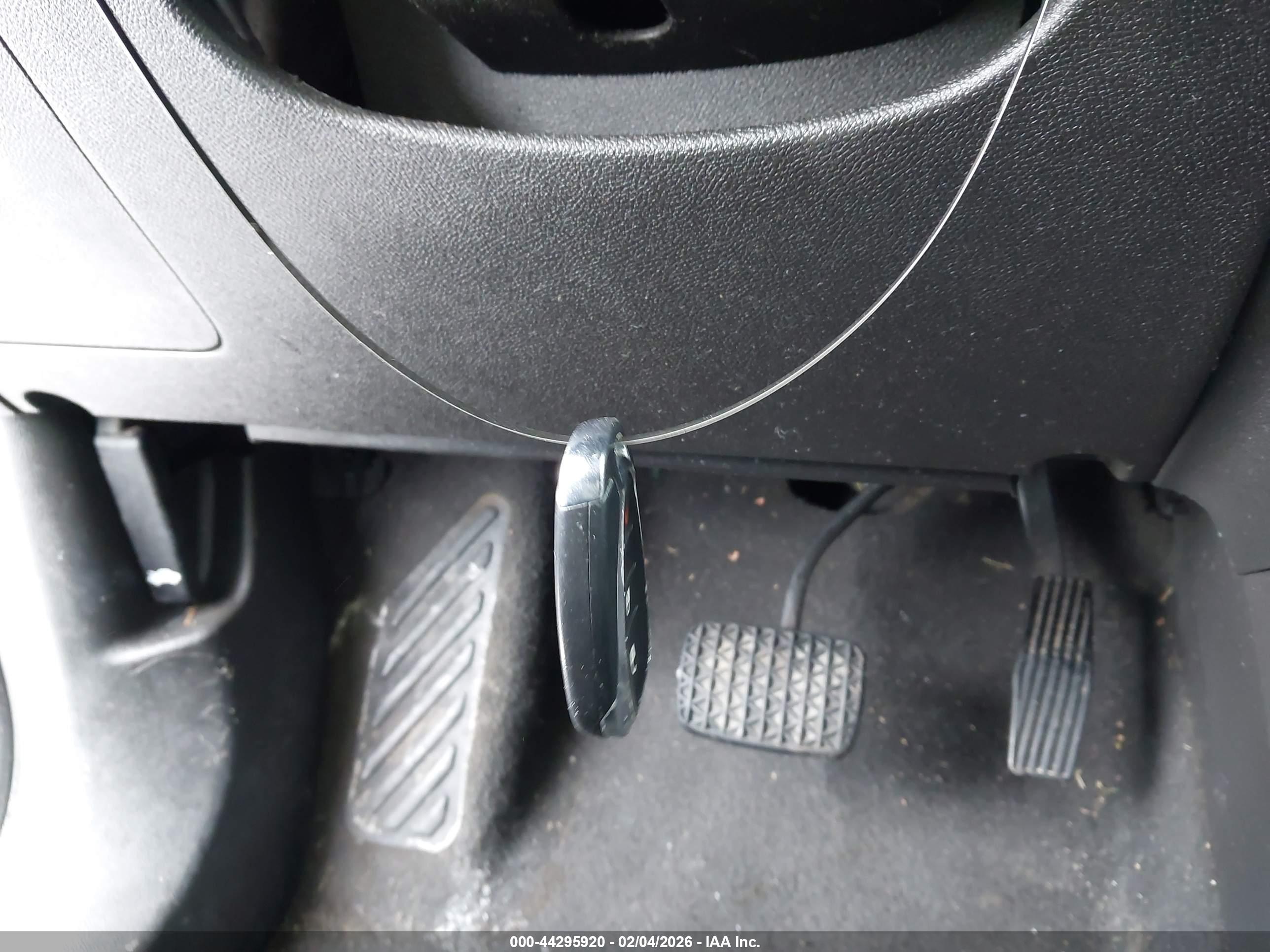 CHEVROLET TRAX image 11