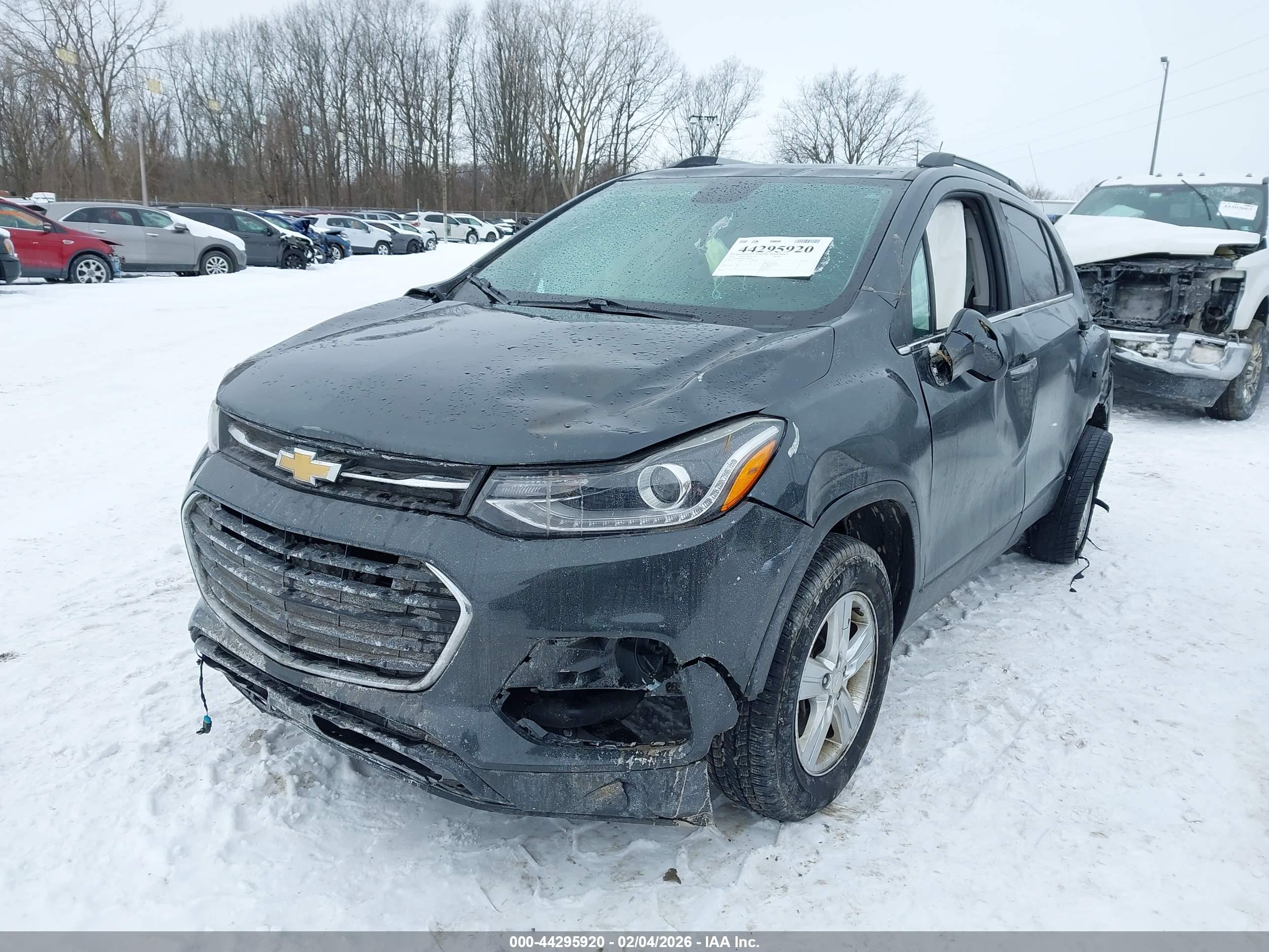 CHEVROLET TRAX image 2