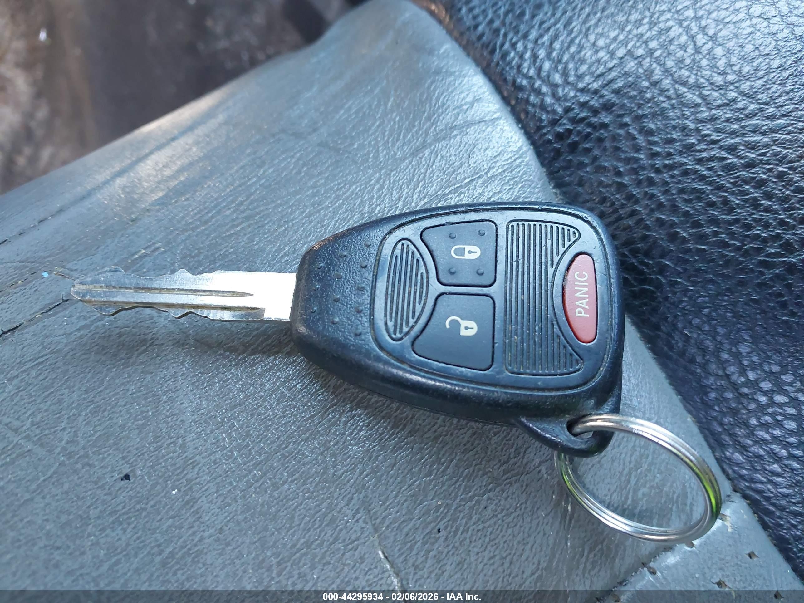 DODGE NITRO image 11